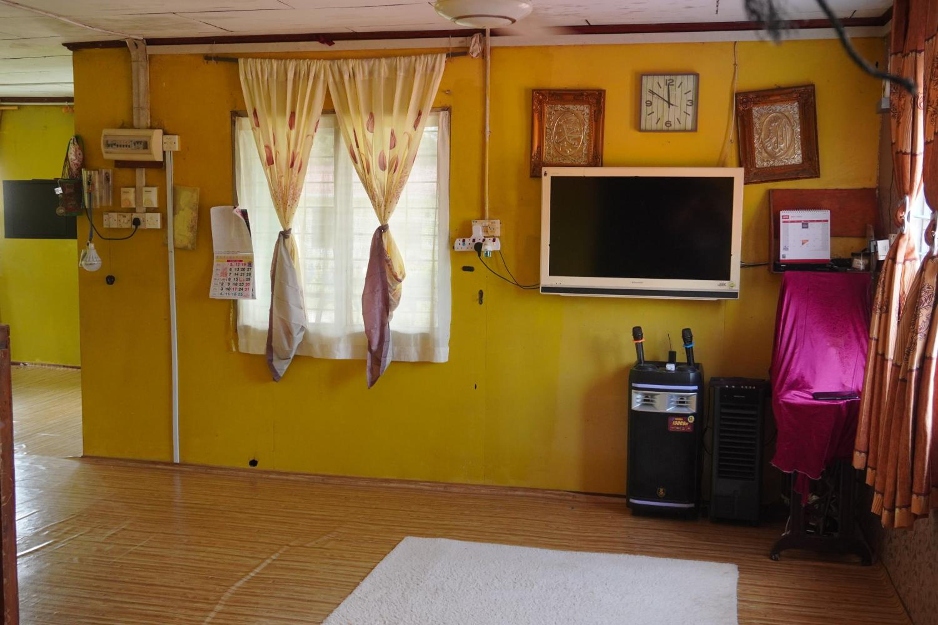 Homestay Seratu Balai Gabpi Kg Bilit photo 2