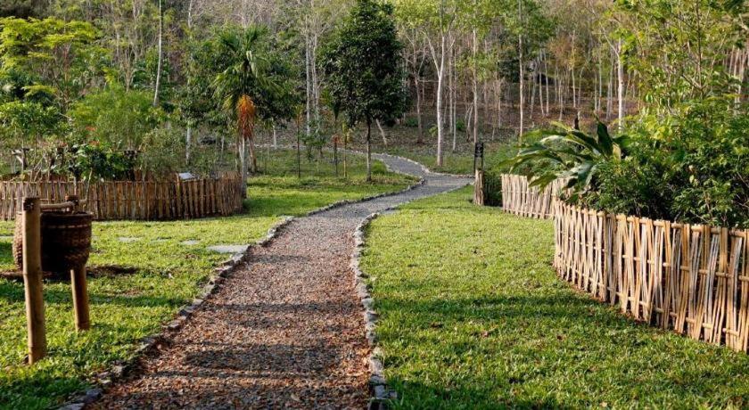 Pangkham Lodge