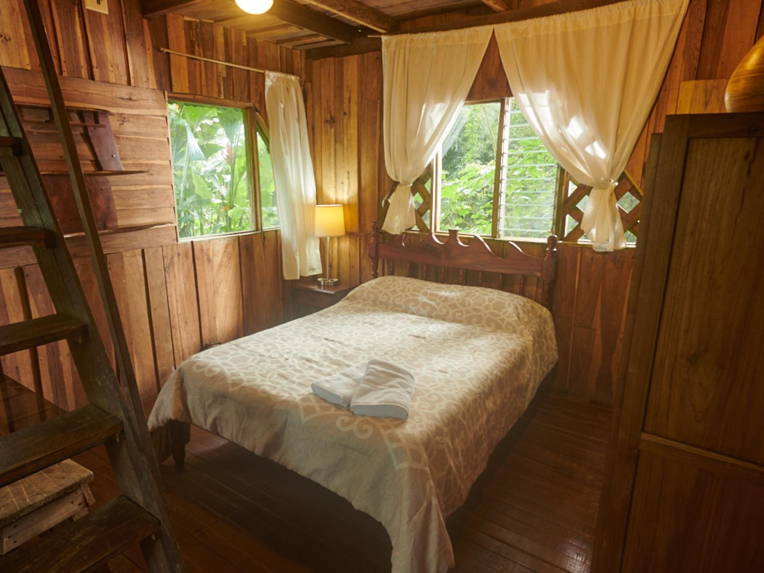 Santa Maria Volcano Lodge Hotel & Restaurante