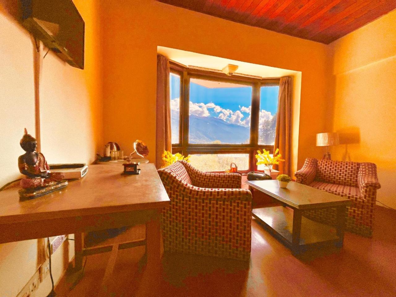 Sagar Resort !! Mountain View ! Luxury Stay ! Family Resort ! Private Parking ! Near Mall Road view 4