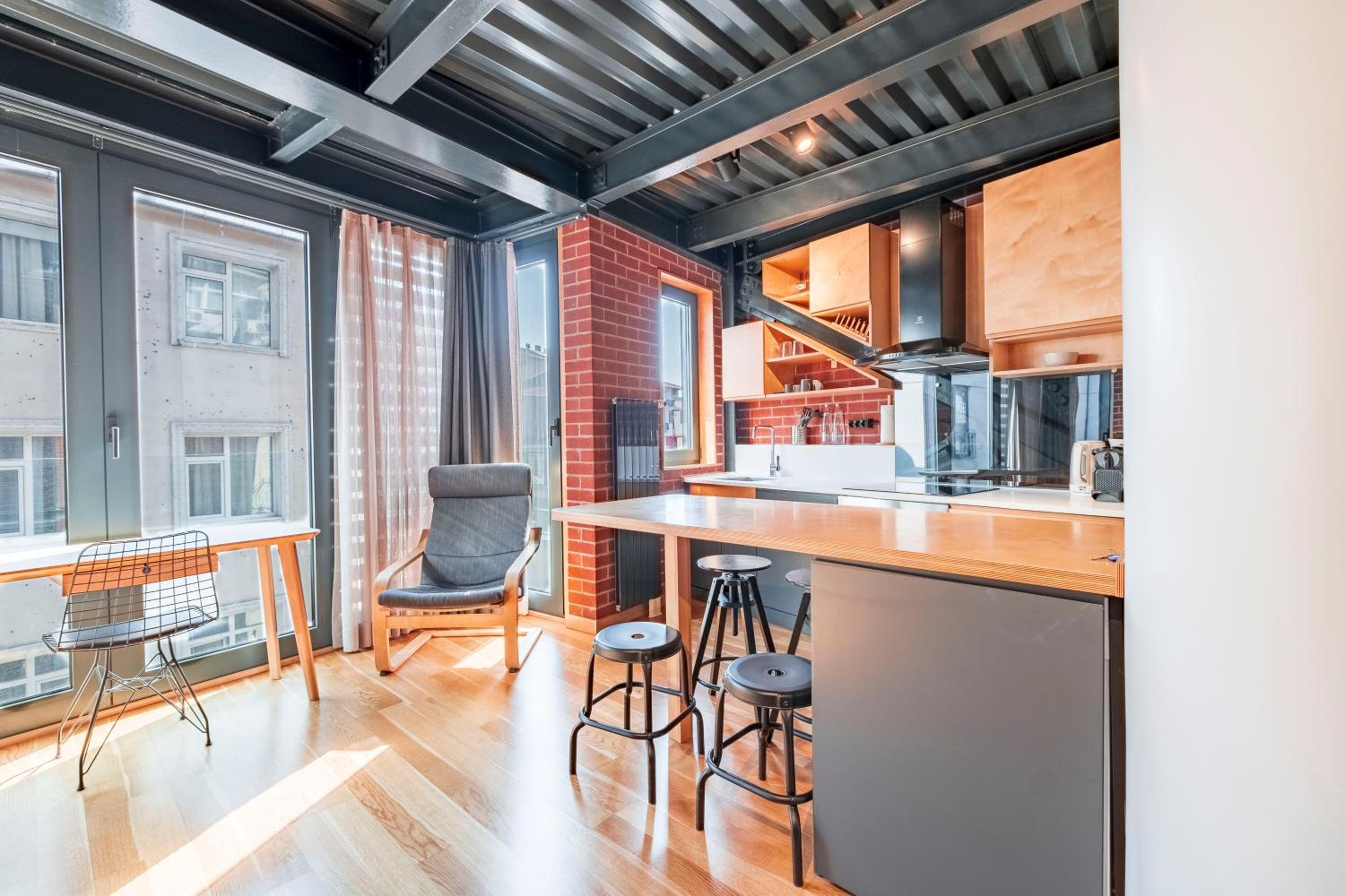 Homie Suites - ''Loft 27'' Urban Comfort Suites in the Heart of Cihangir