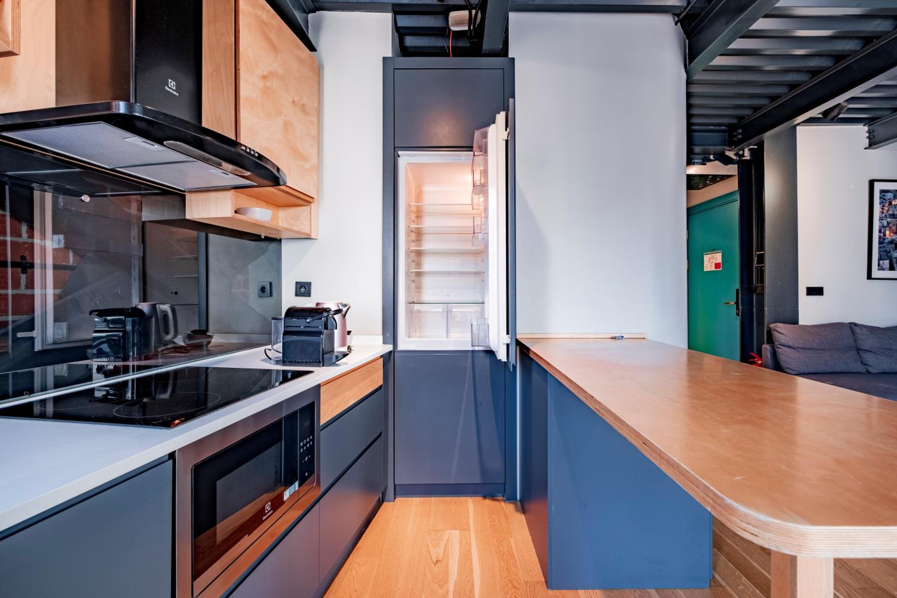 Homie Suites - ''Loft 27'' Urban Comfort Suites in the Heart of Cihangir