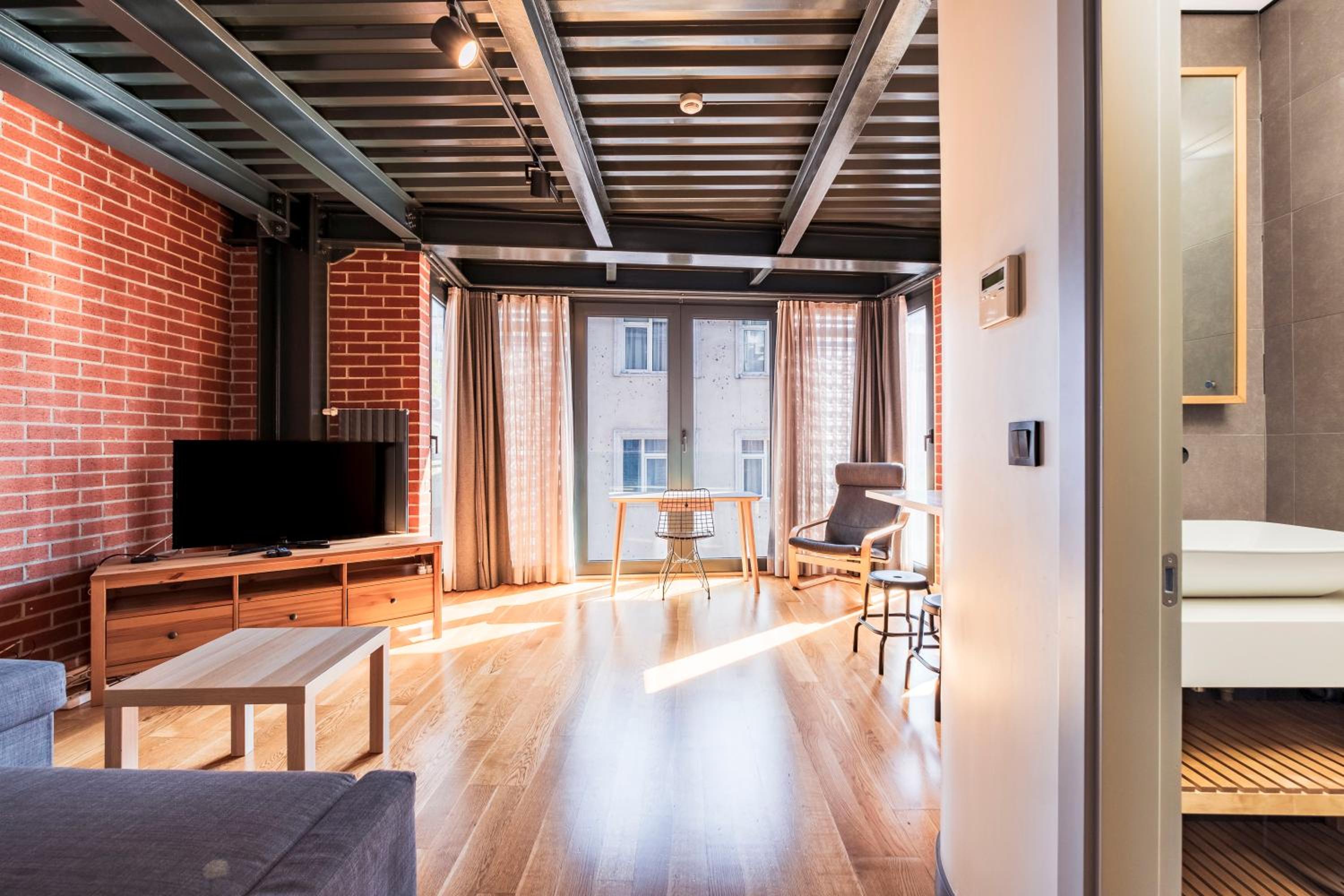 Homie Suites - ''Loft 27'' Urban Comfort Suites in the Heart of Cihangir