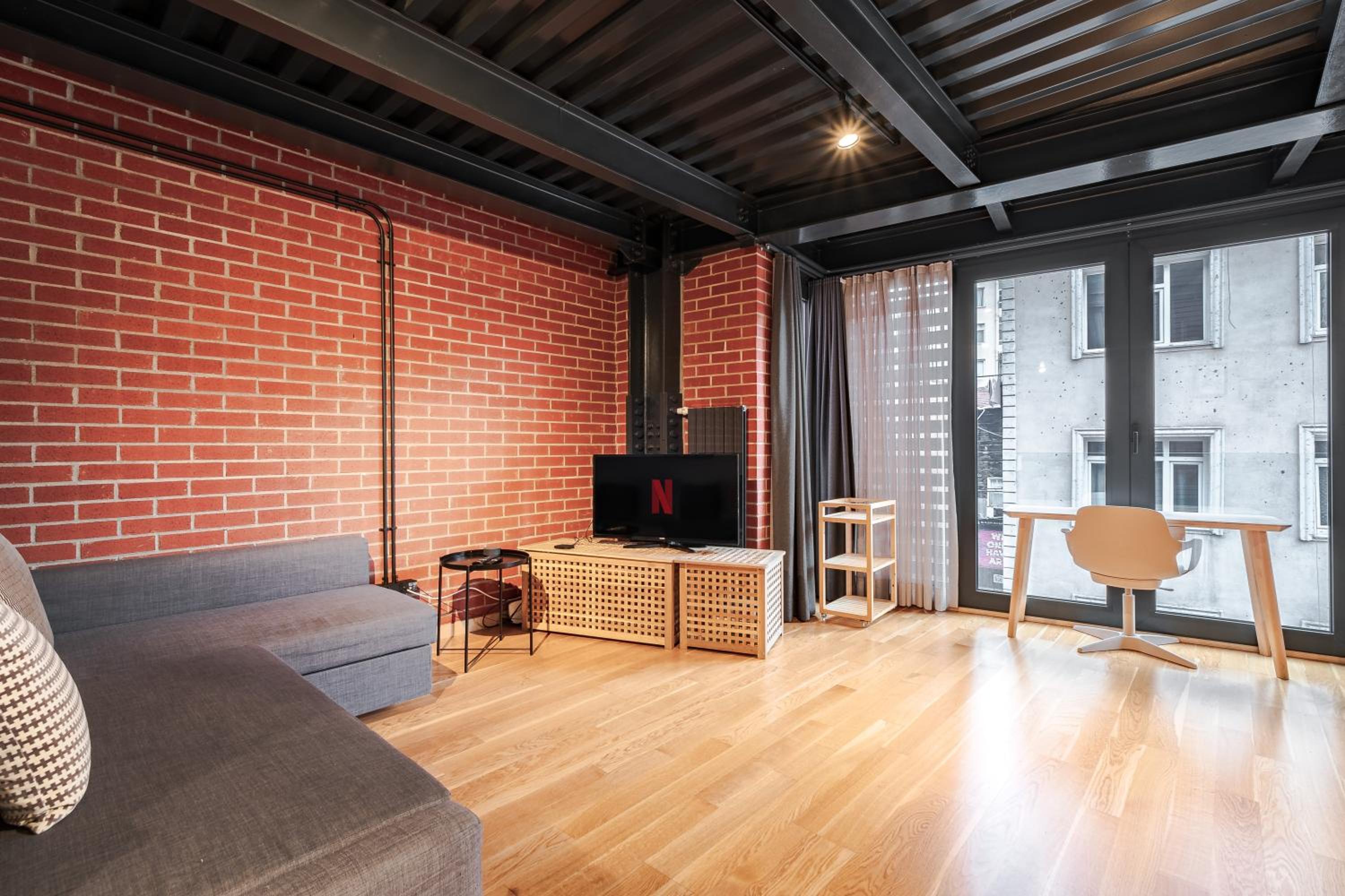 Homie Suites - ''Loft 27'' Urban Comfort Suites in the Heart of Cihangir