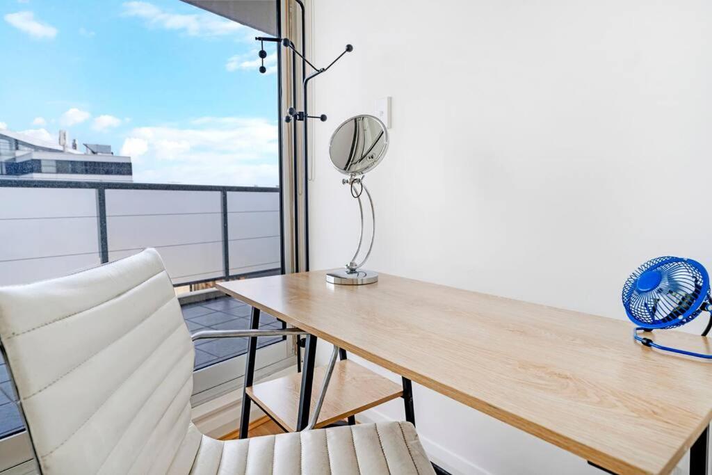 Central 4BR Duplex Apt with Terrace in Ultimo