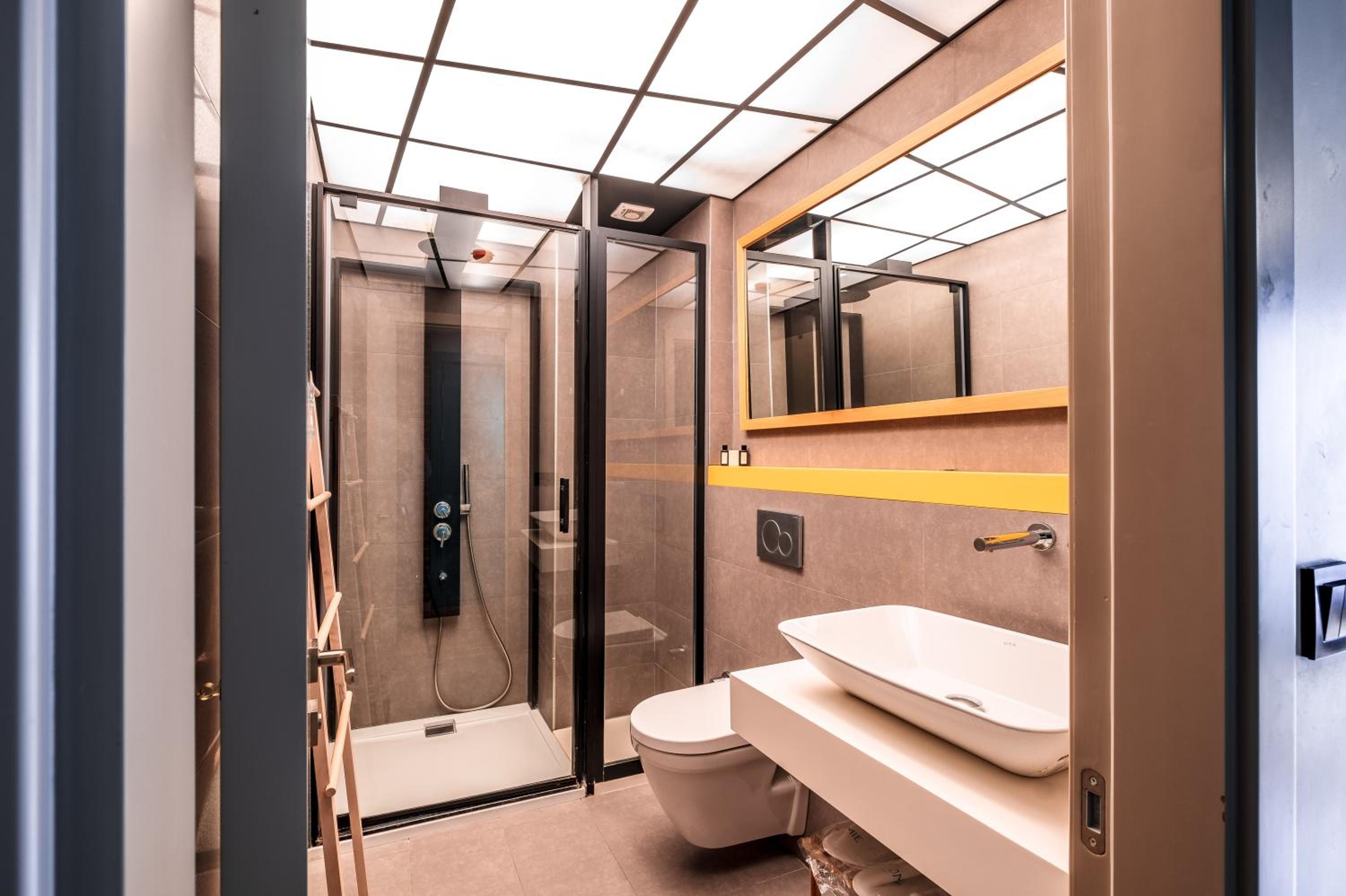 Homie Suites - ''Loft 27'' Urban Comfort Suites in the Heart of Cihangir