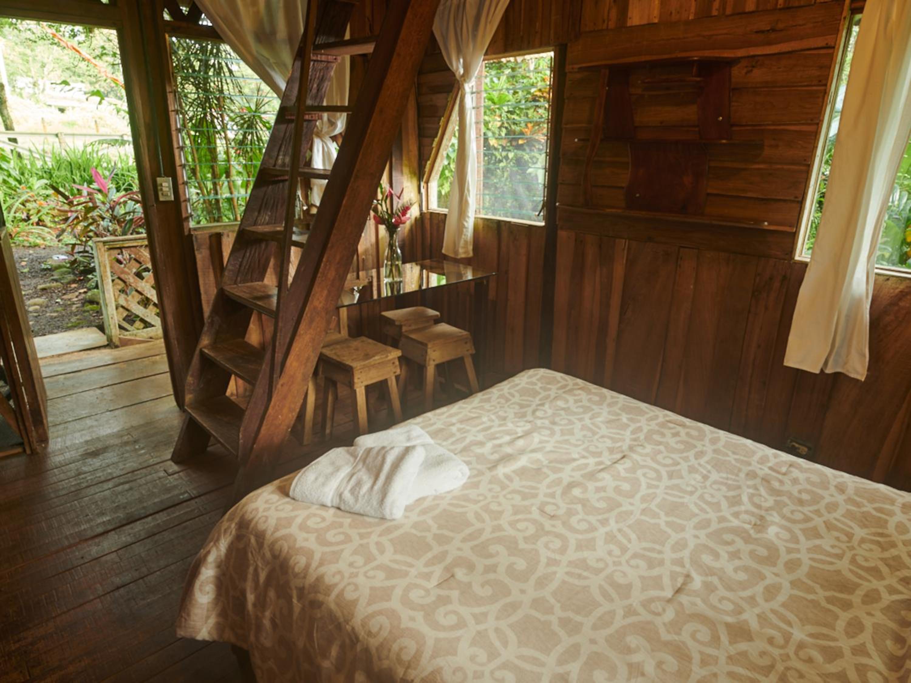 Santa Maria Volcano Lodge Hotel & Restaurante