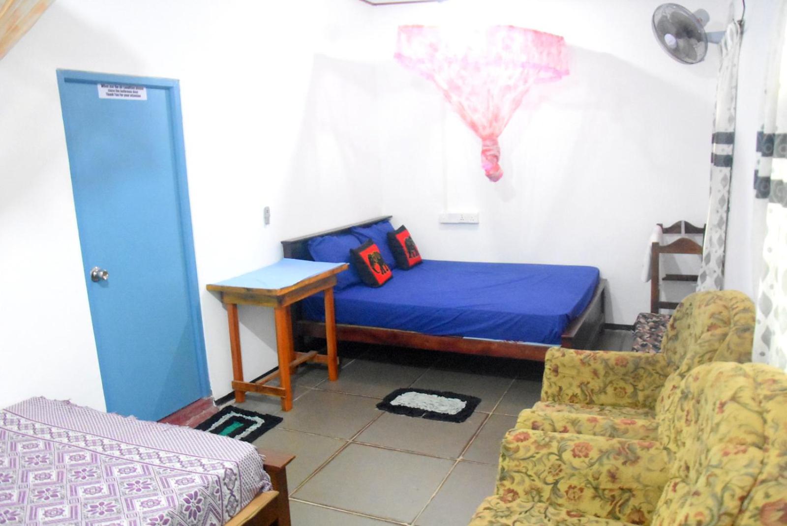 Meera Homestay & Guest House