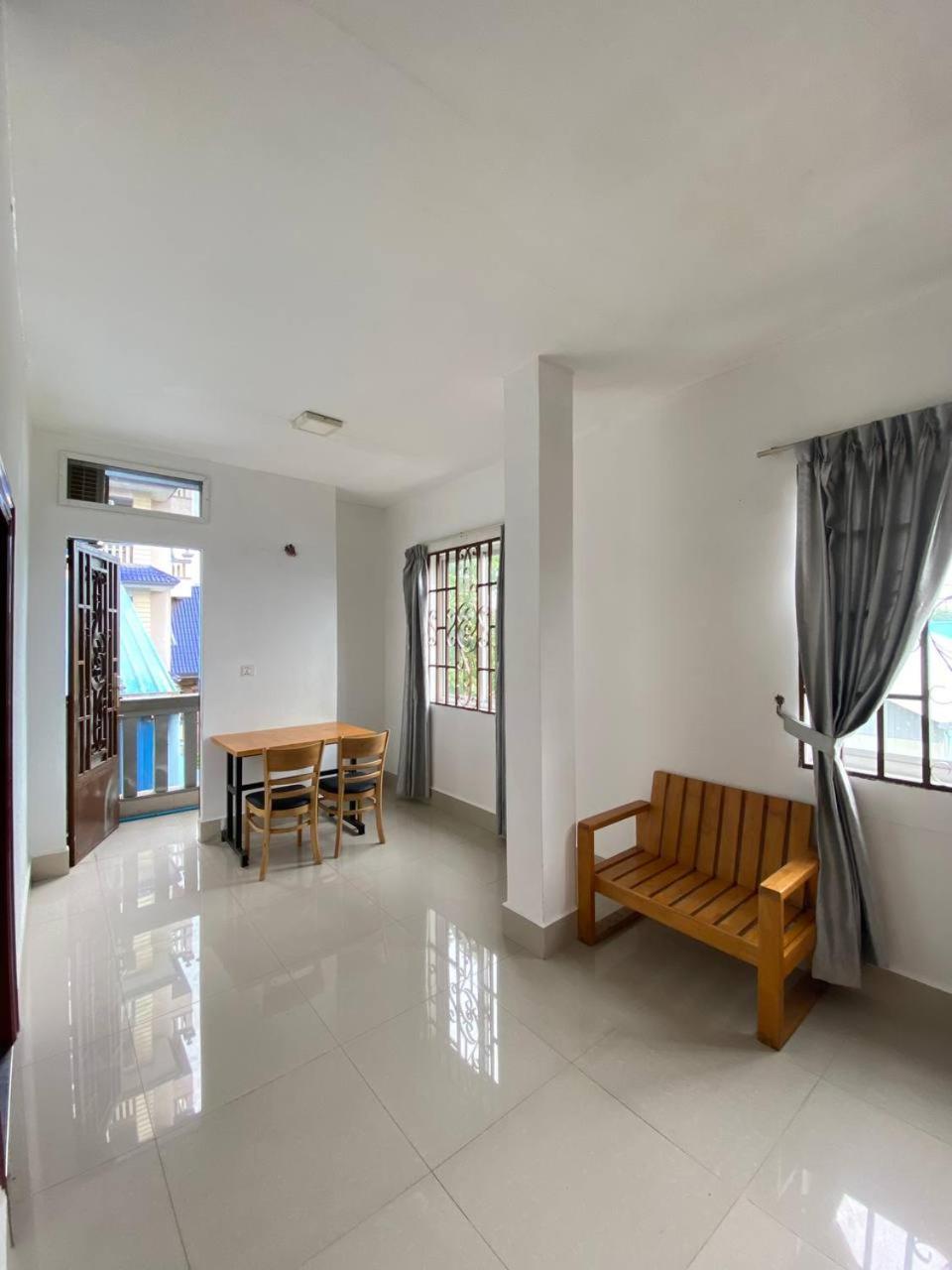 HMH Apartment 19 view 5