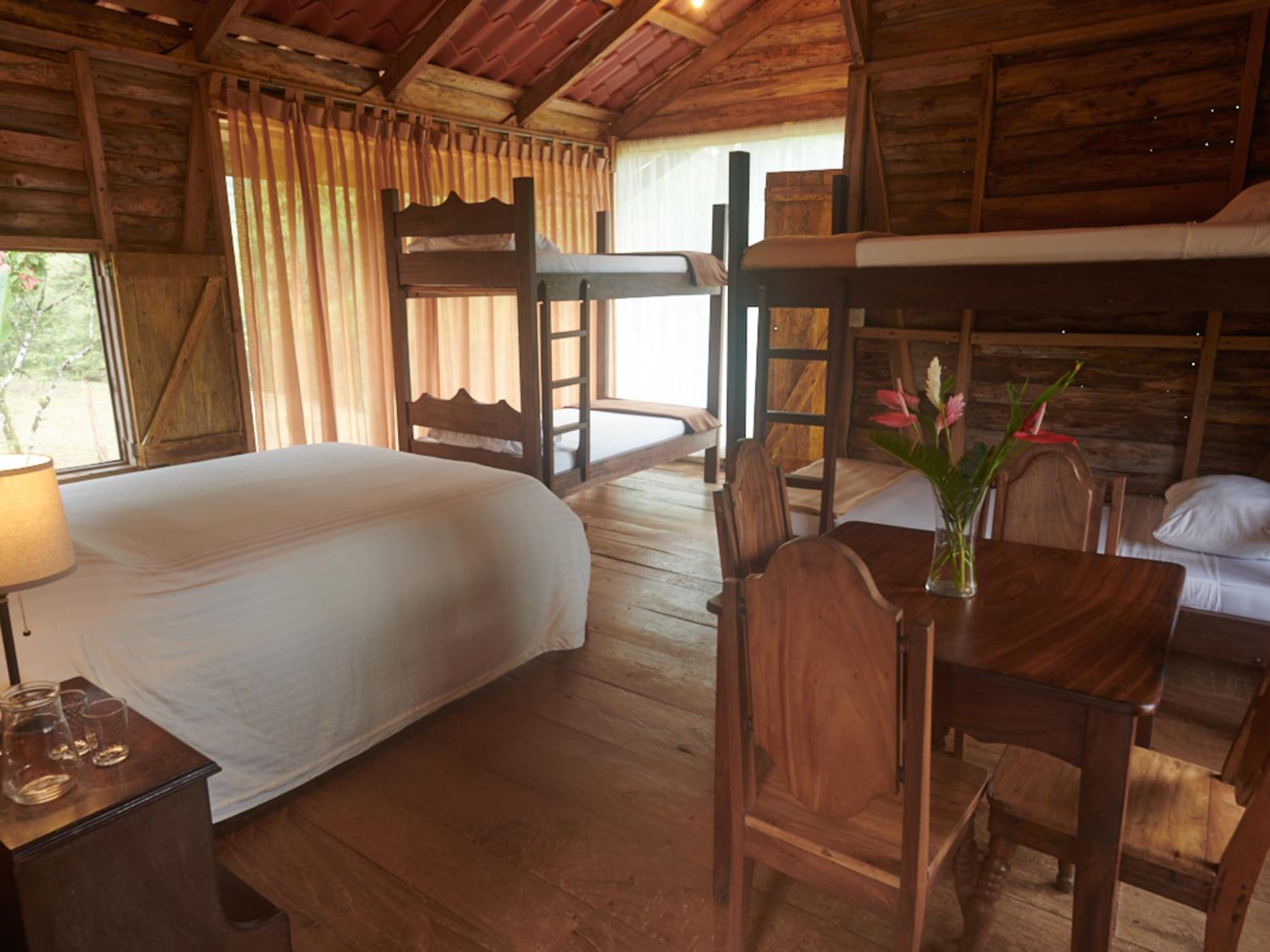 Santa Maria Volcano Lodge Hotel & Restaurante