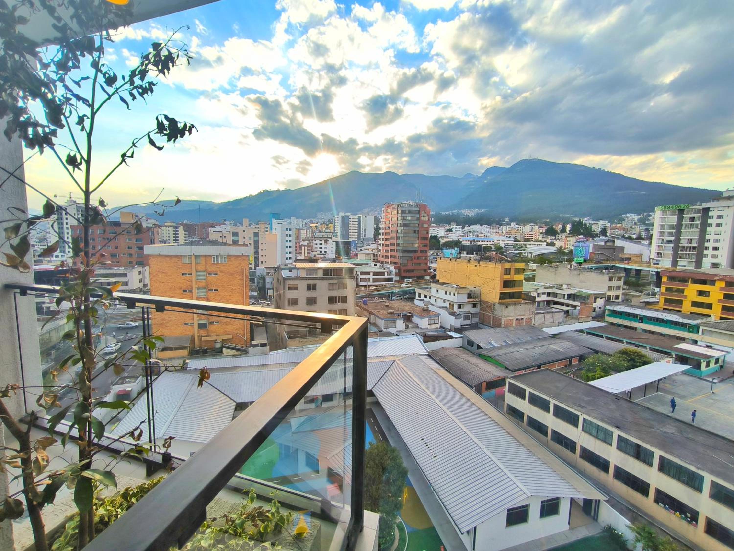 Edificio Vida Luxury Residences Coliving Ecuador Quito Carolina