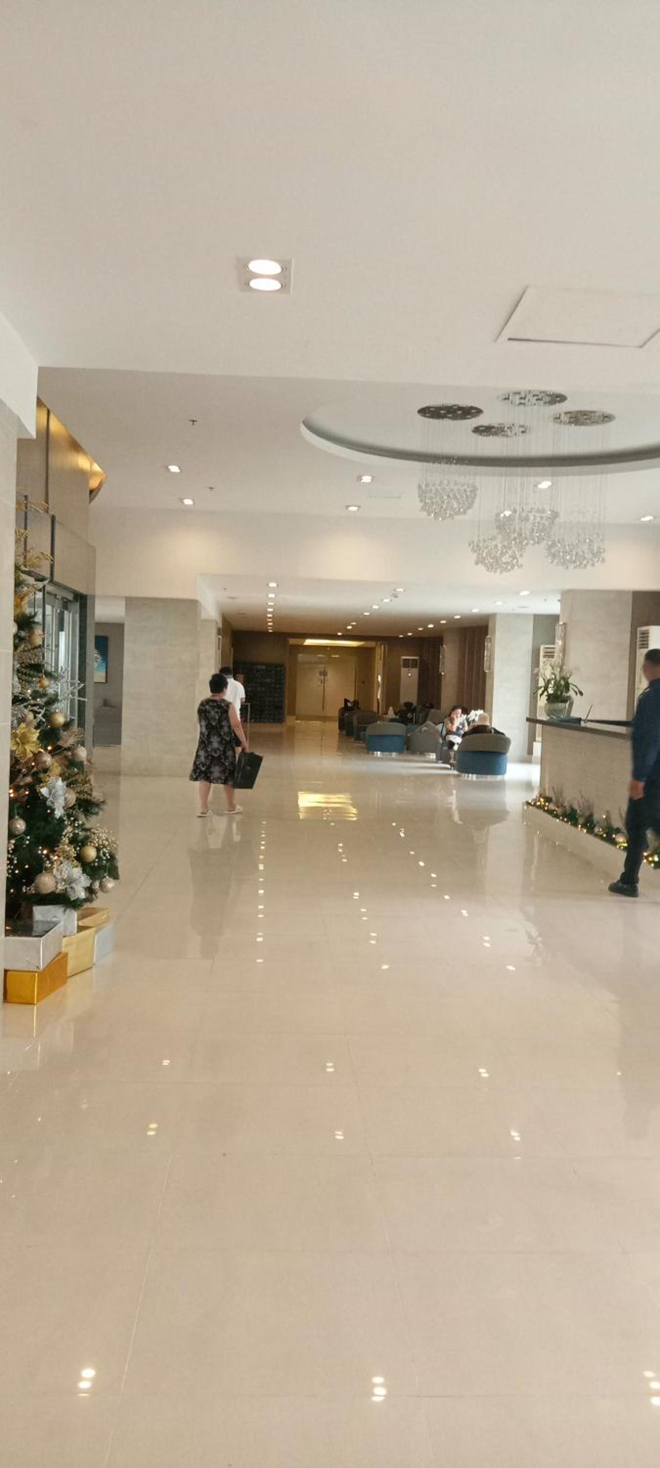 Moa Staycation pasay by mj