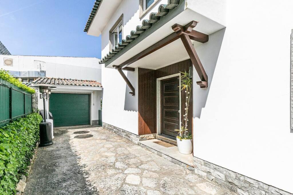 Estoril Beach Villa view 5