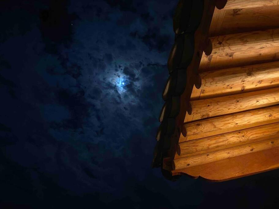 Lee Cho Hanok