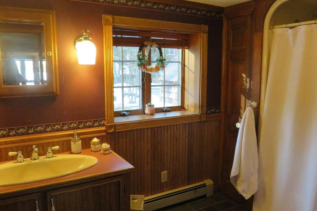 Grandview Gambrel
