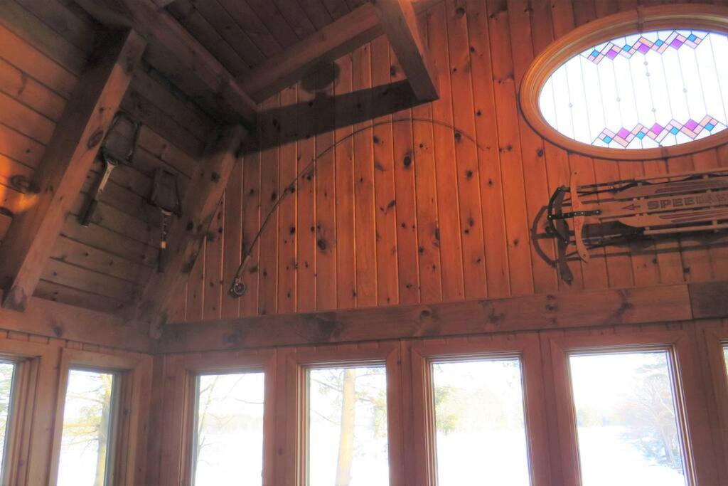 Grandview Gambrel