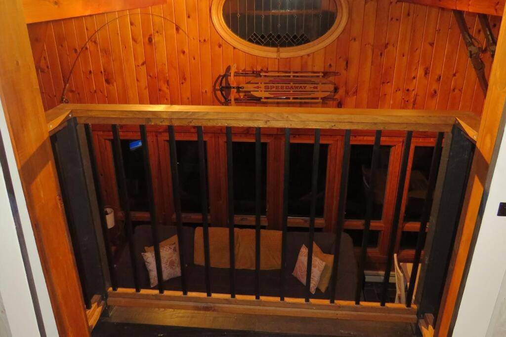 Grandview Gambrel