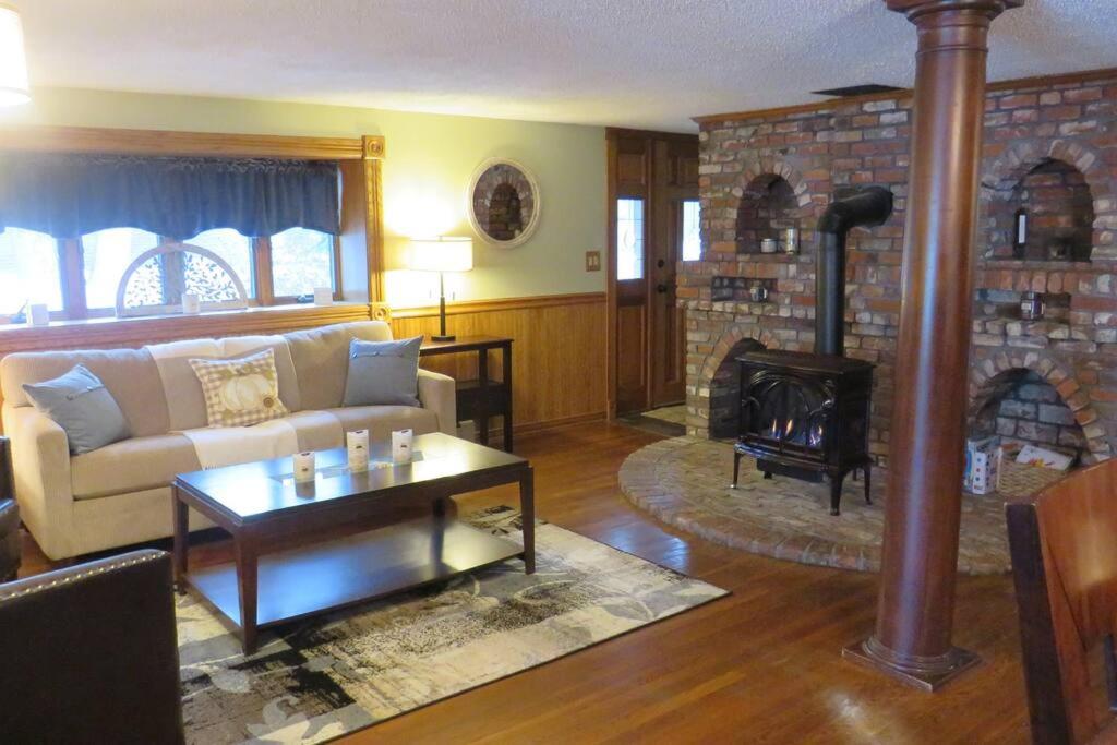 Grandview Gambrel