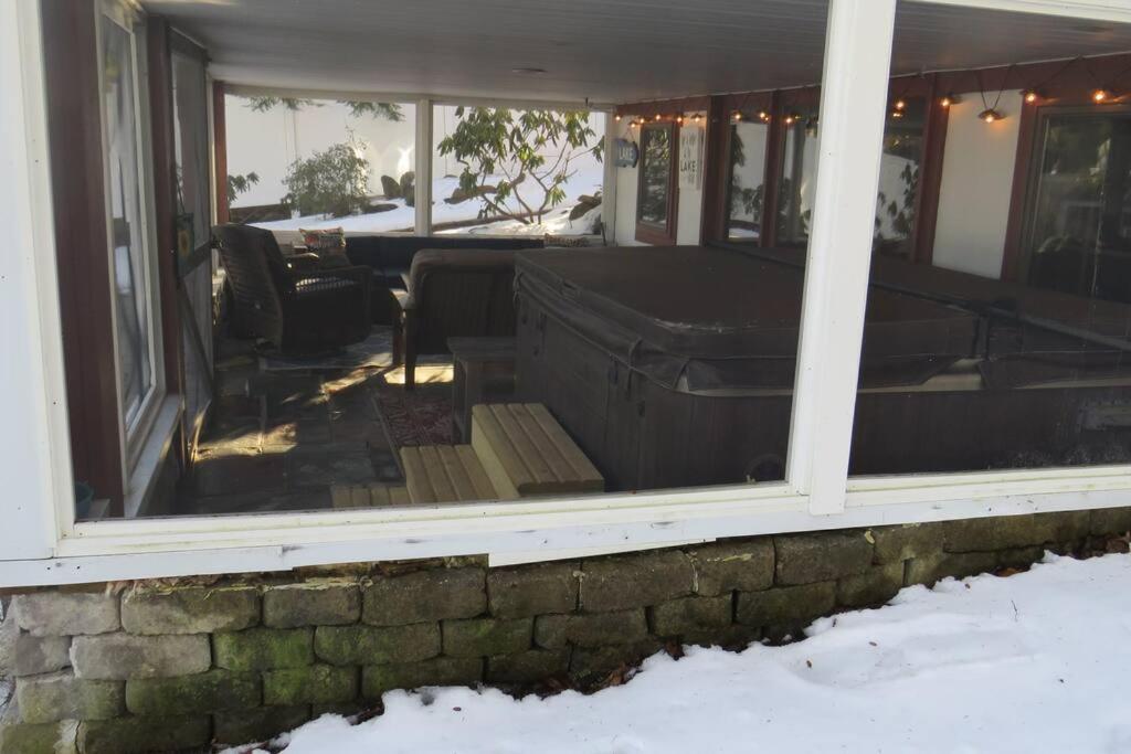 Grandview Gambrel