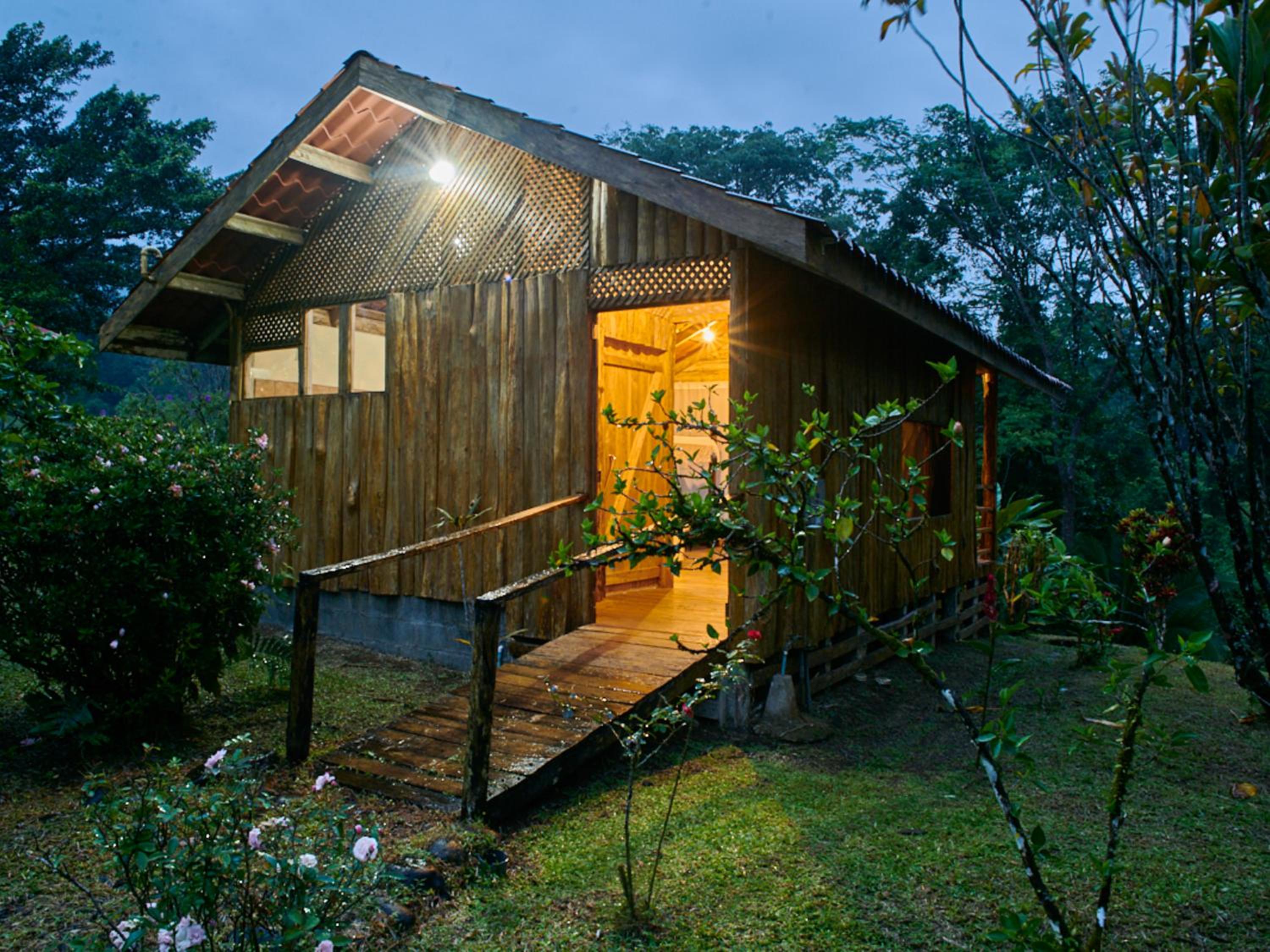 Santa Maria Volcano Lodge Hotel & Restaurante