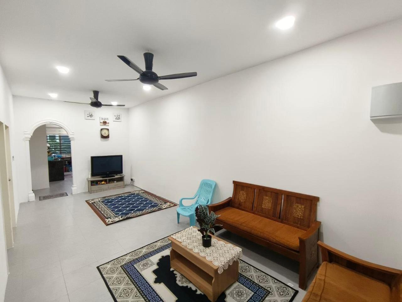 Mikhail's Homestay photo 7