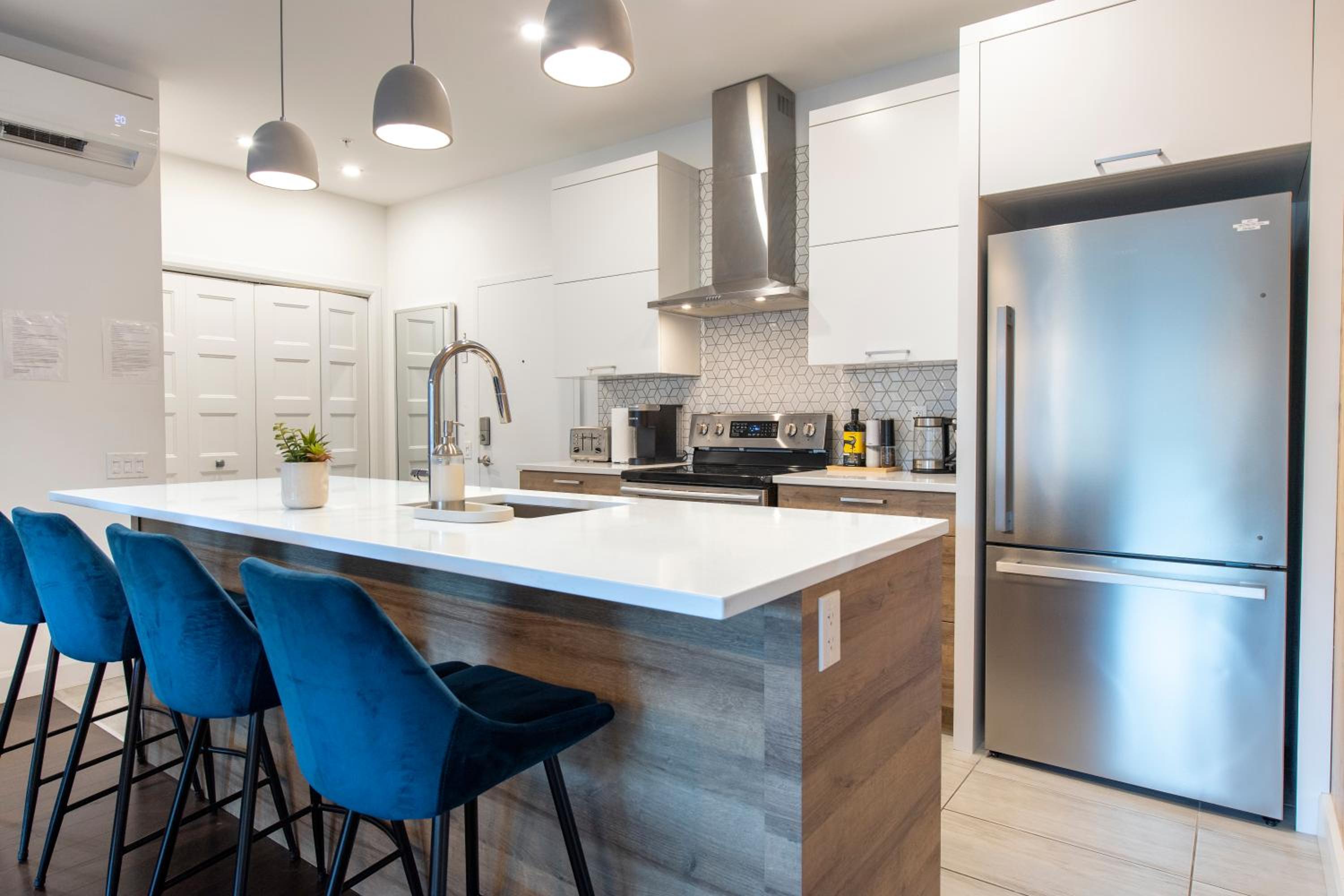 Saphir, Spacious 2-bedroom apartment, City center, Free parking