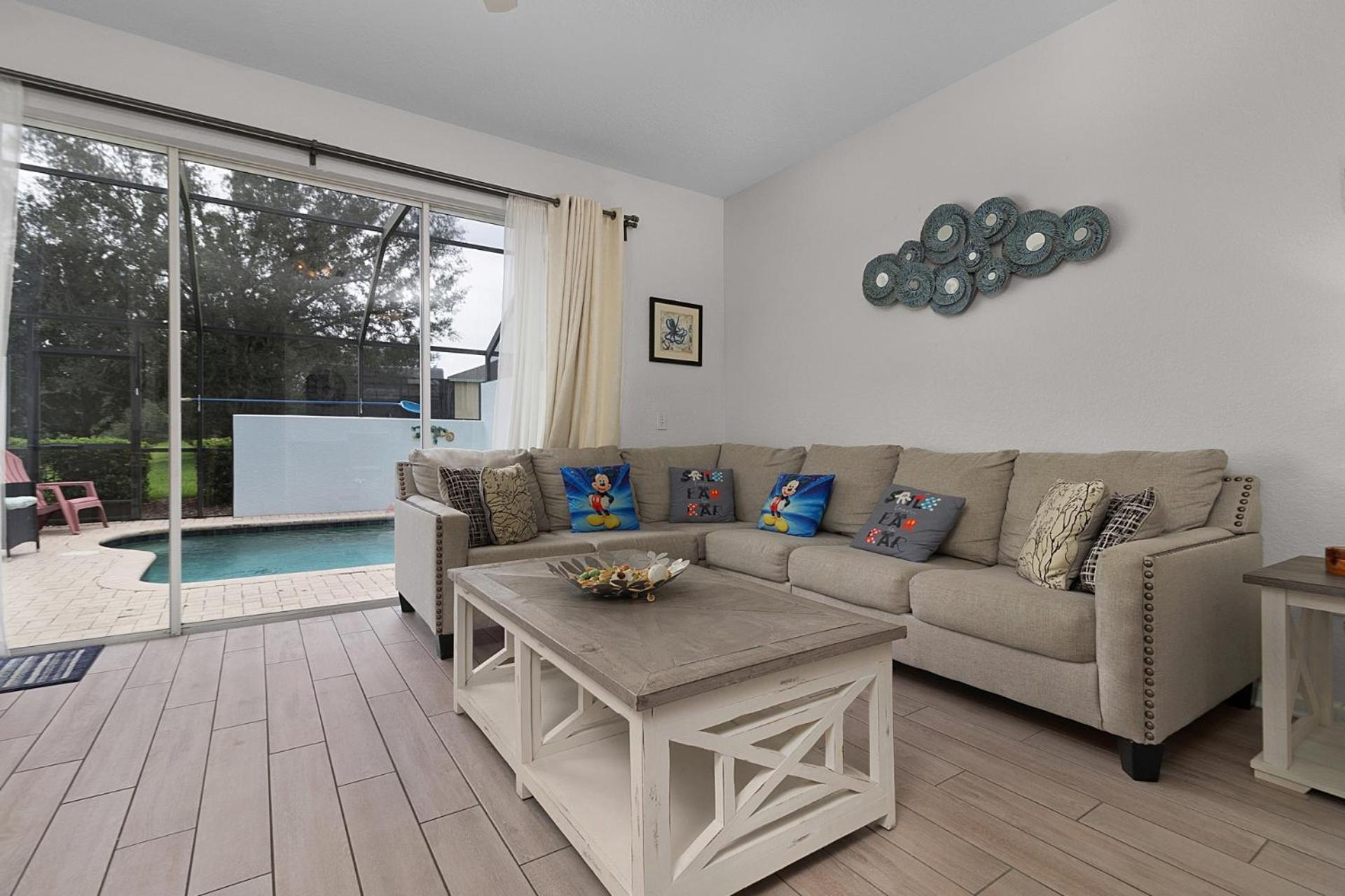 Windsor Disney Villa, Walk to Waterpark!