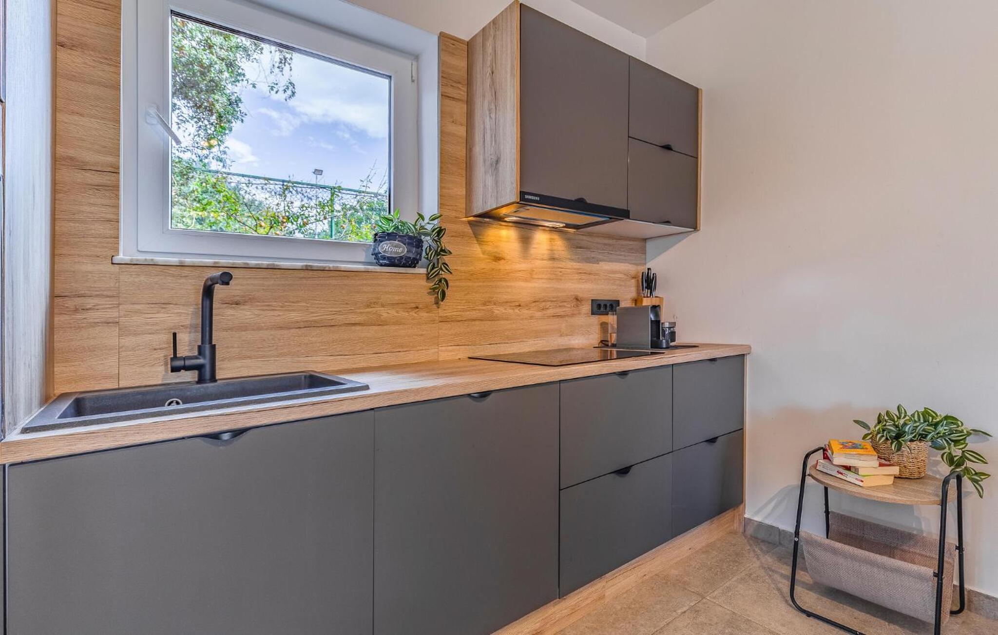 Gorgeous Home In Barbariga view 5