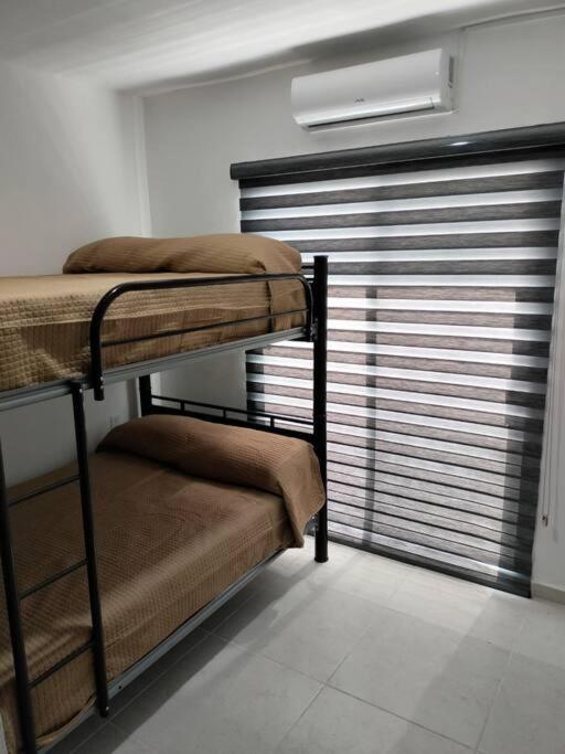 departamento nuevo y lujoso ,tranquilo,cómodo cerca de la playa y del centro de la ciudad