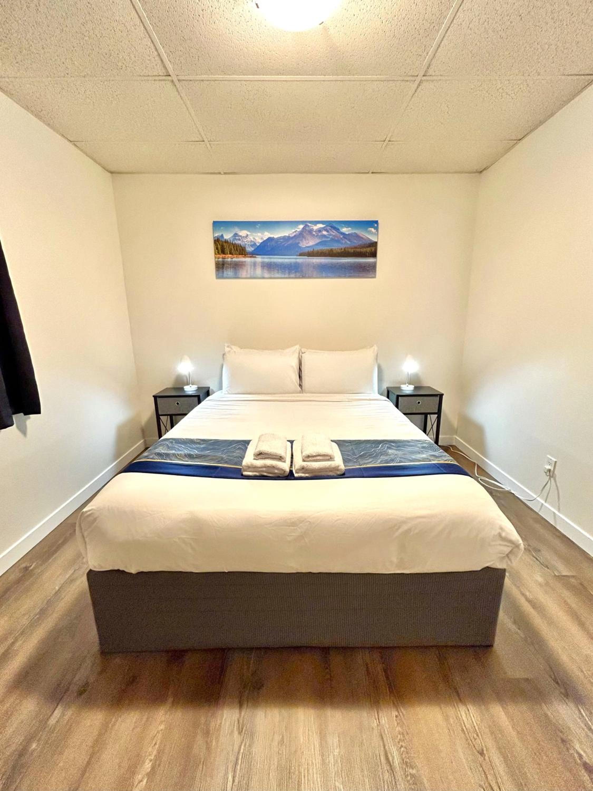 Centrally Located 2-Bdrm Guesthouse with Full Privacy