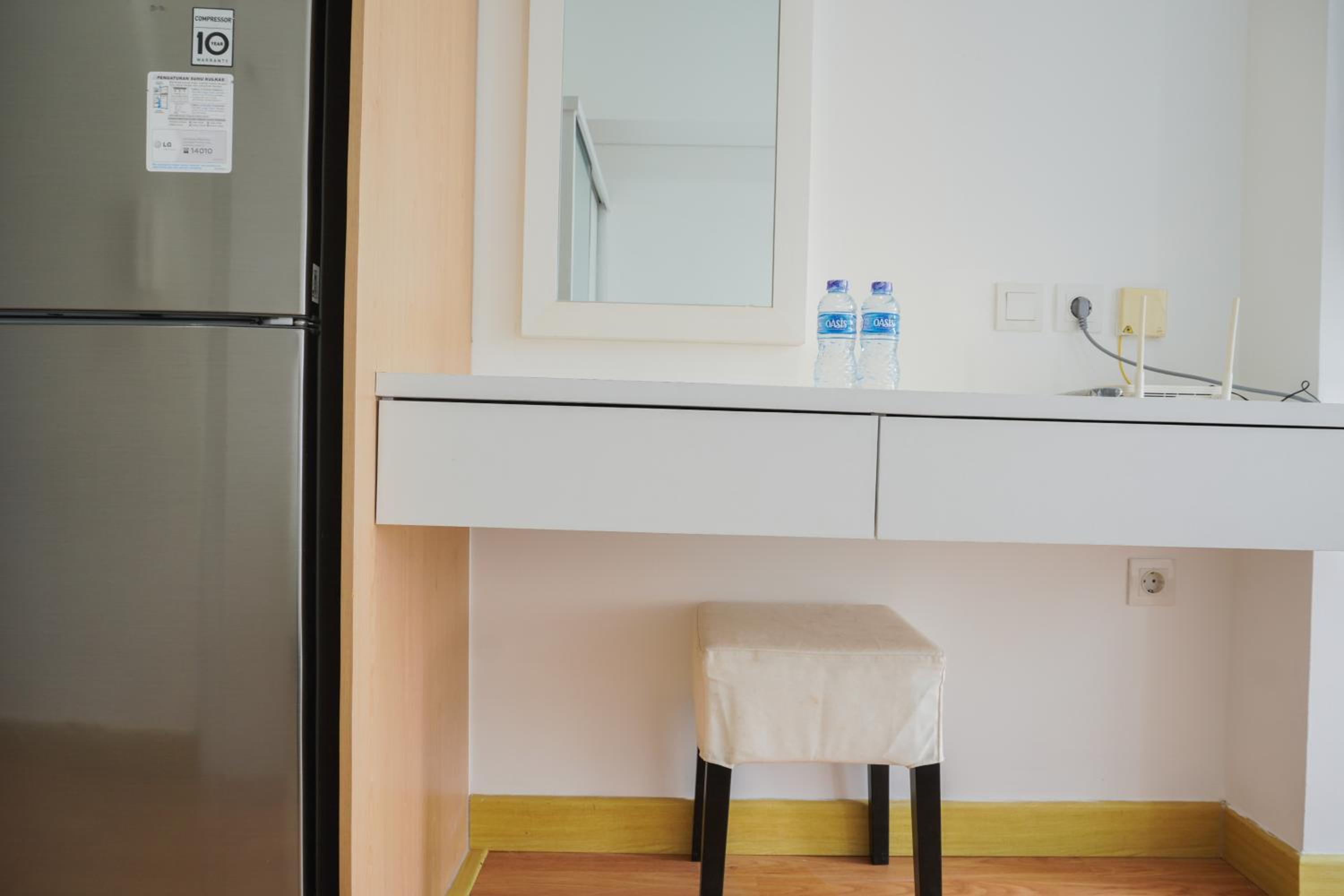 Nice and Cozy Studio Room at Casa De Parco Apartment By Travelio view 5