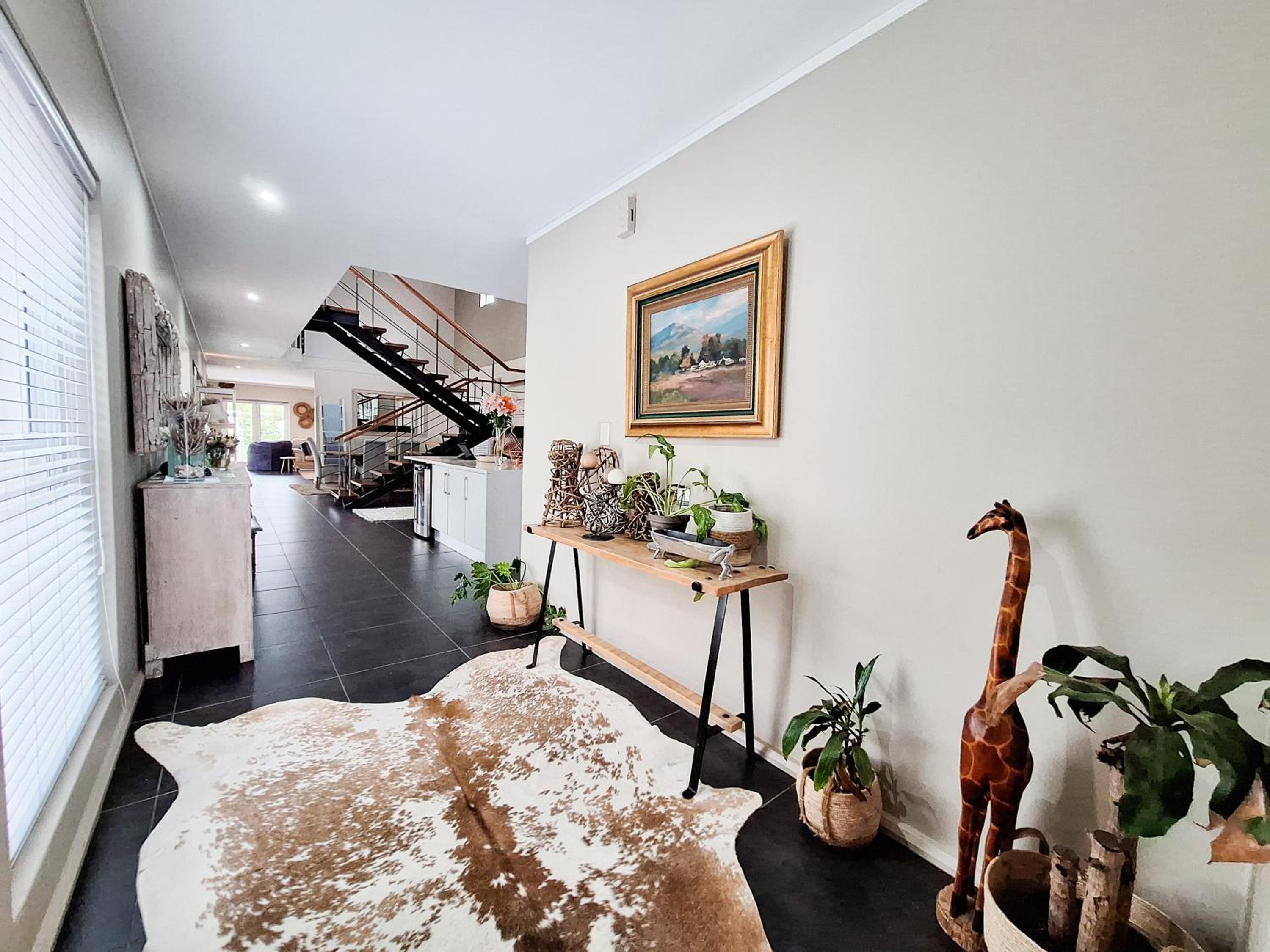 Stunning 4-Bedroom Luxury Home with Pool view 4