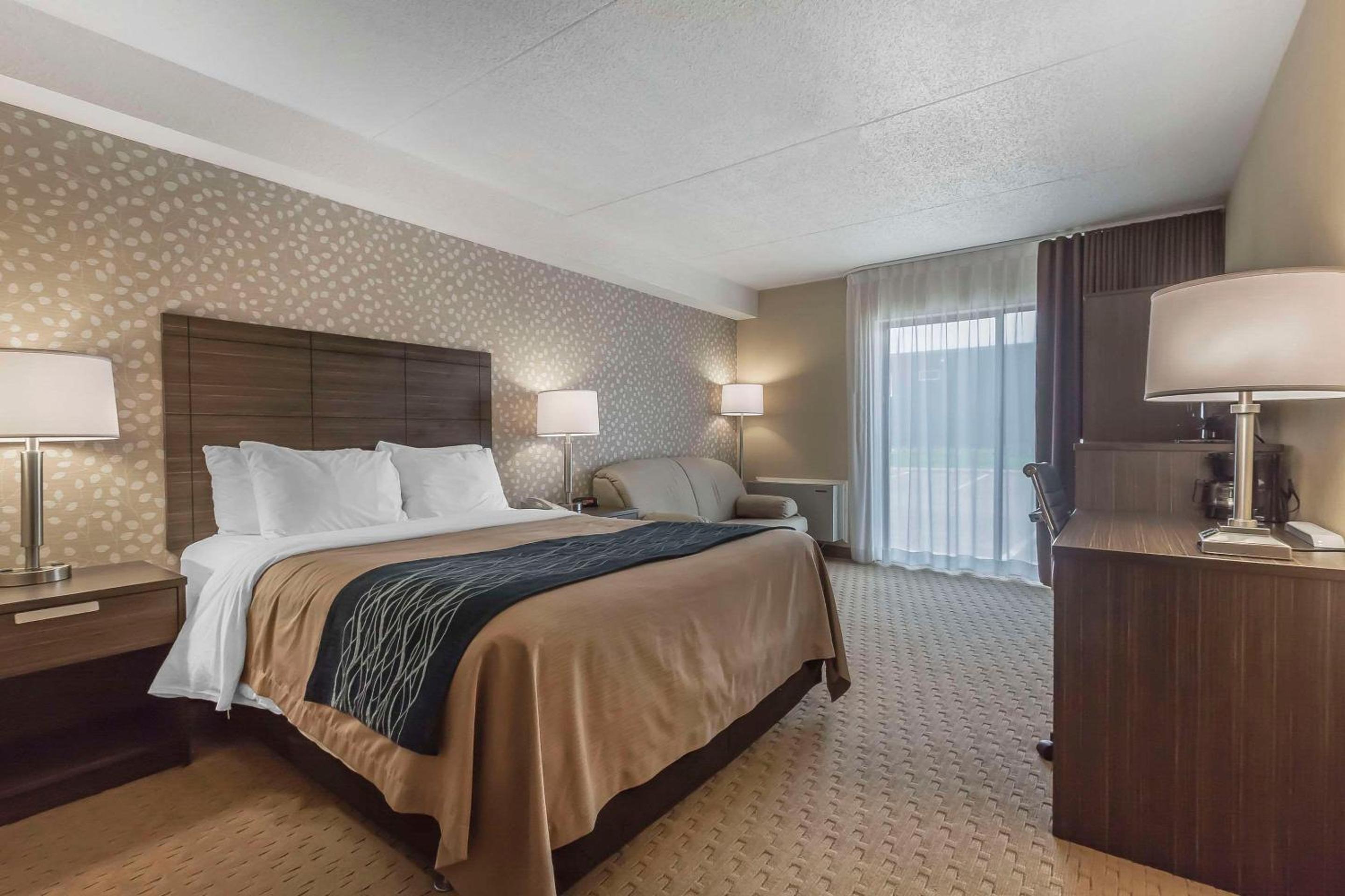 Levis Vacations - Comfort Inn - Property Image 21