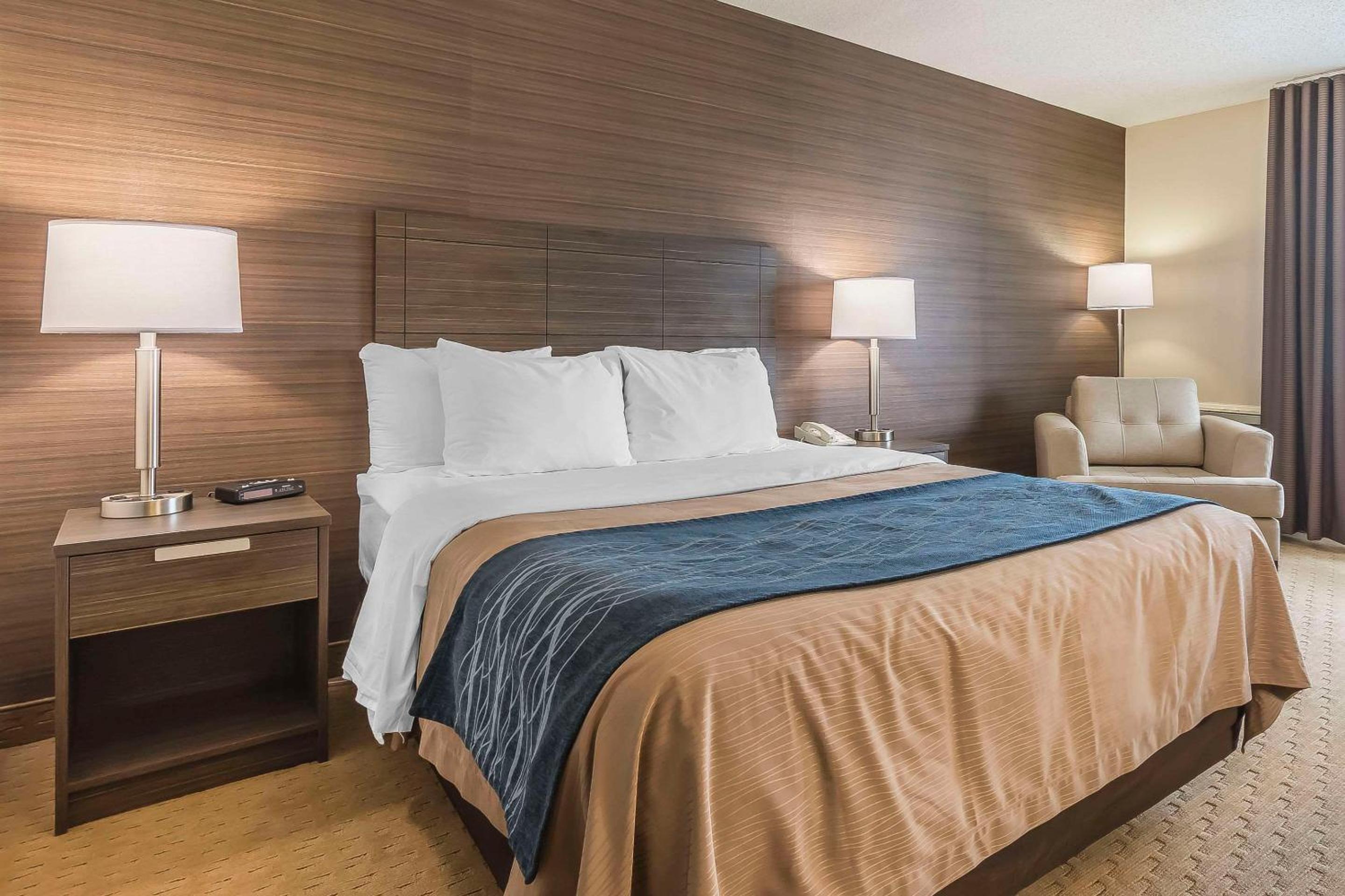 Levis Vacations - Comfort Inn - Property Image 22