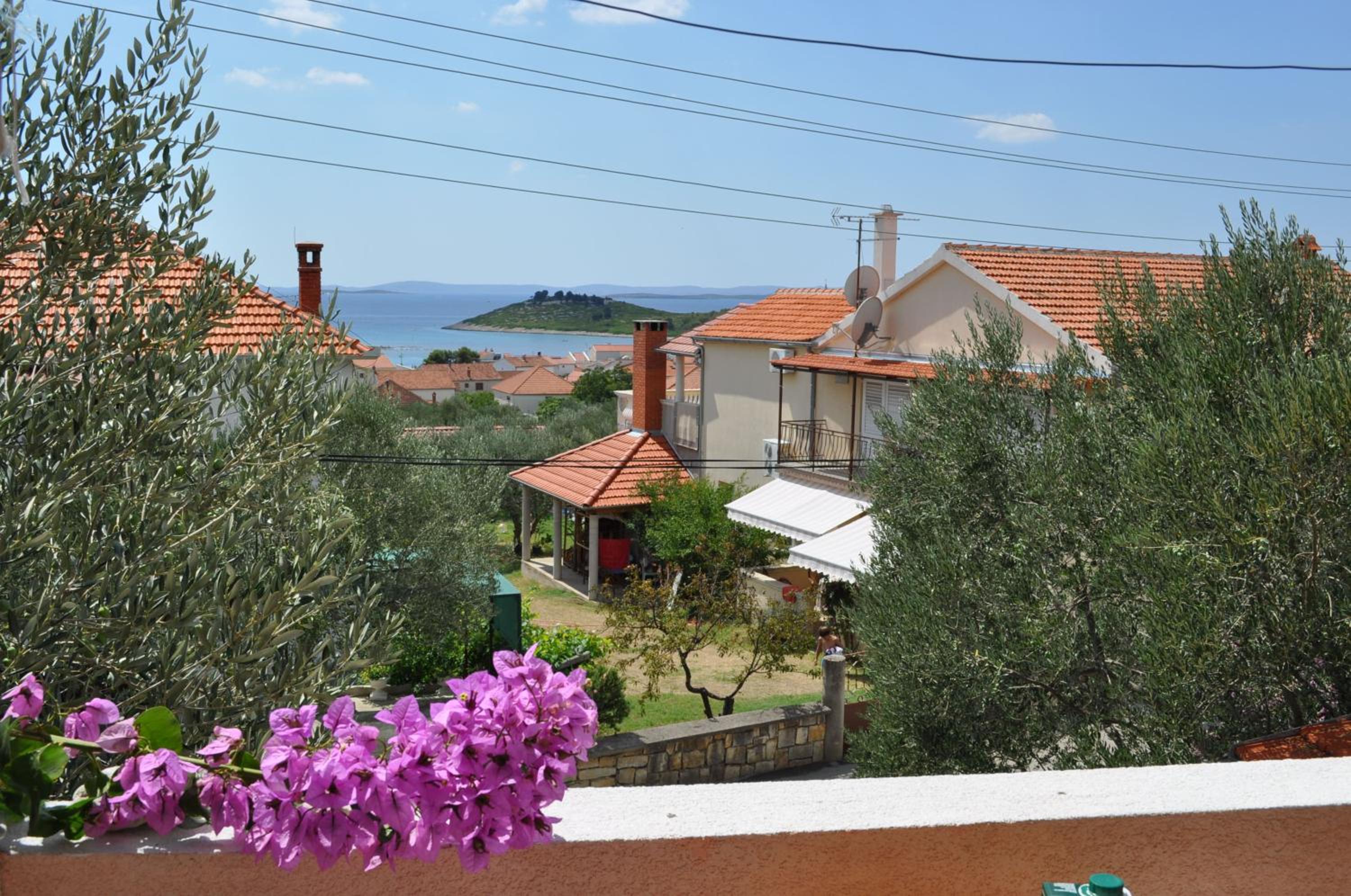 Apartments Petar Maksan view 5