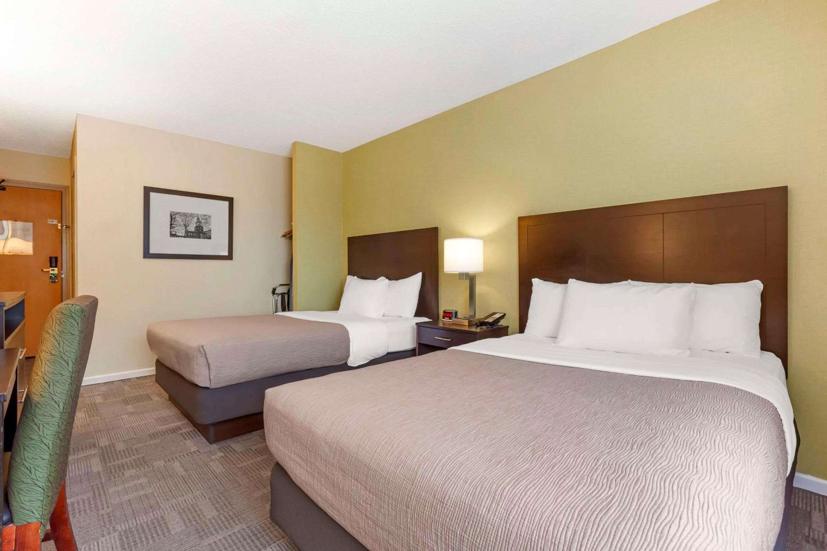 Quality Inn-4
