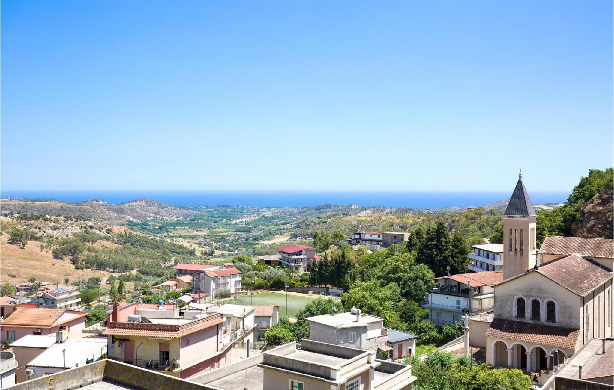 Beautiful Apartment In Caulonia Marina view 3
