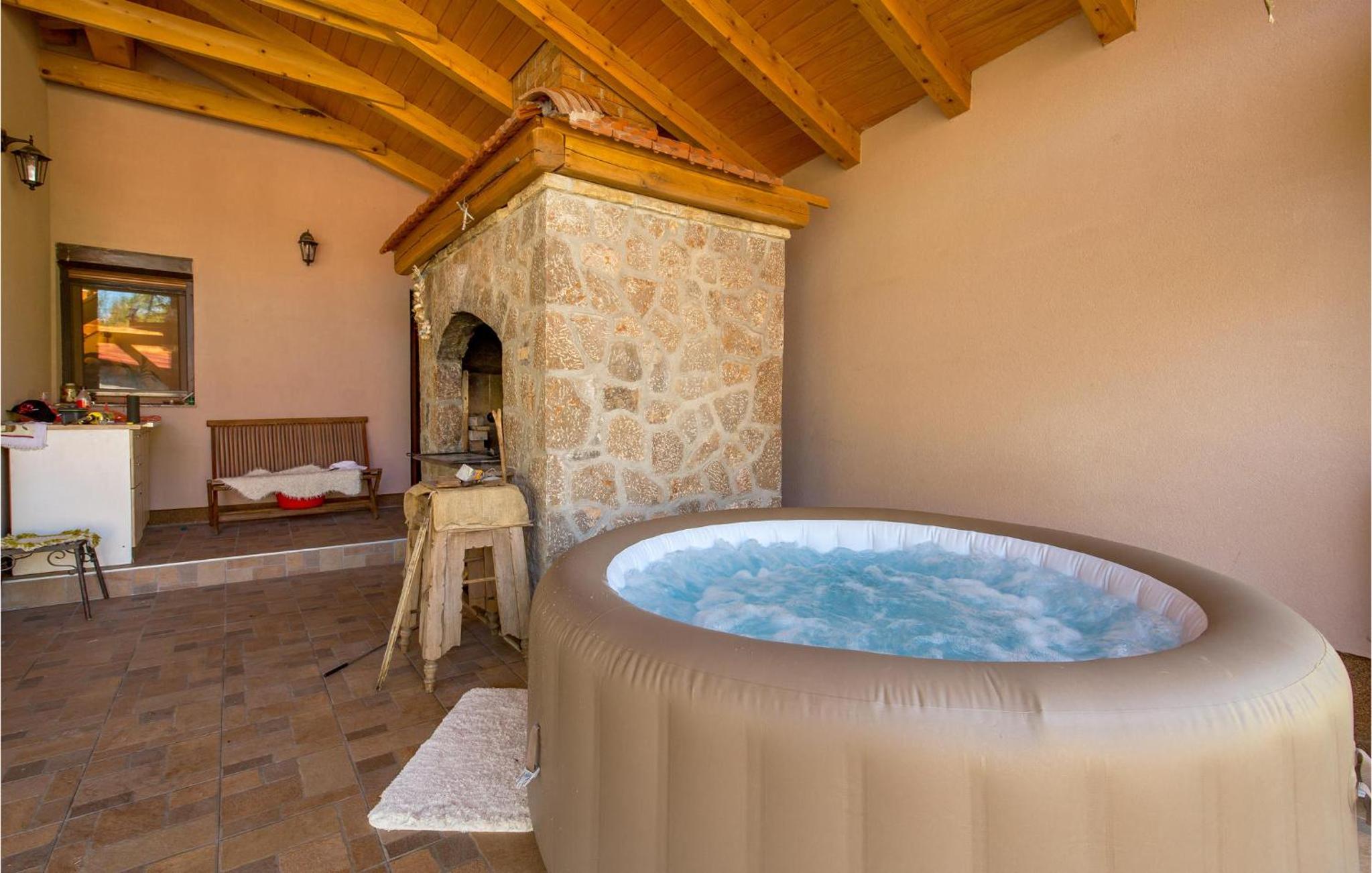 Pet Friendly Home In Vrzici With Kitchen view 3