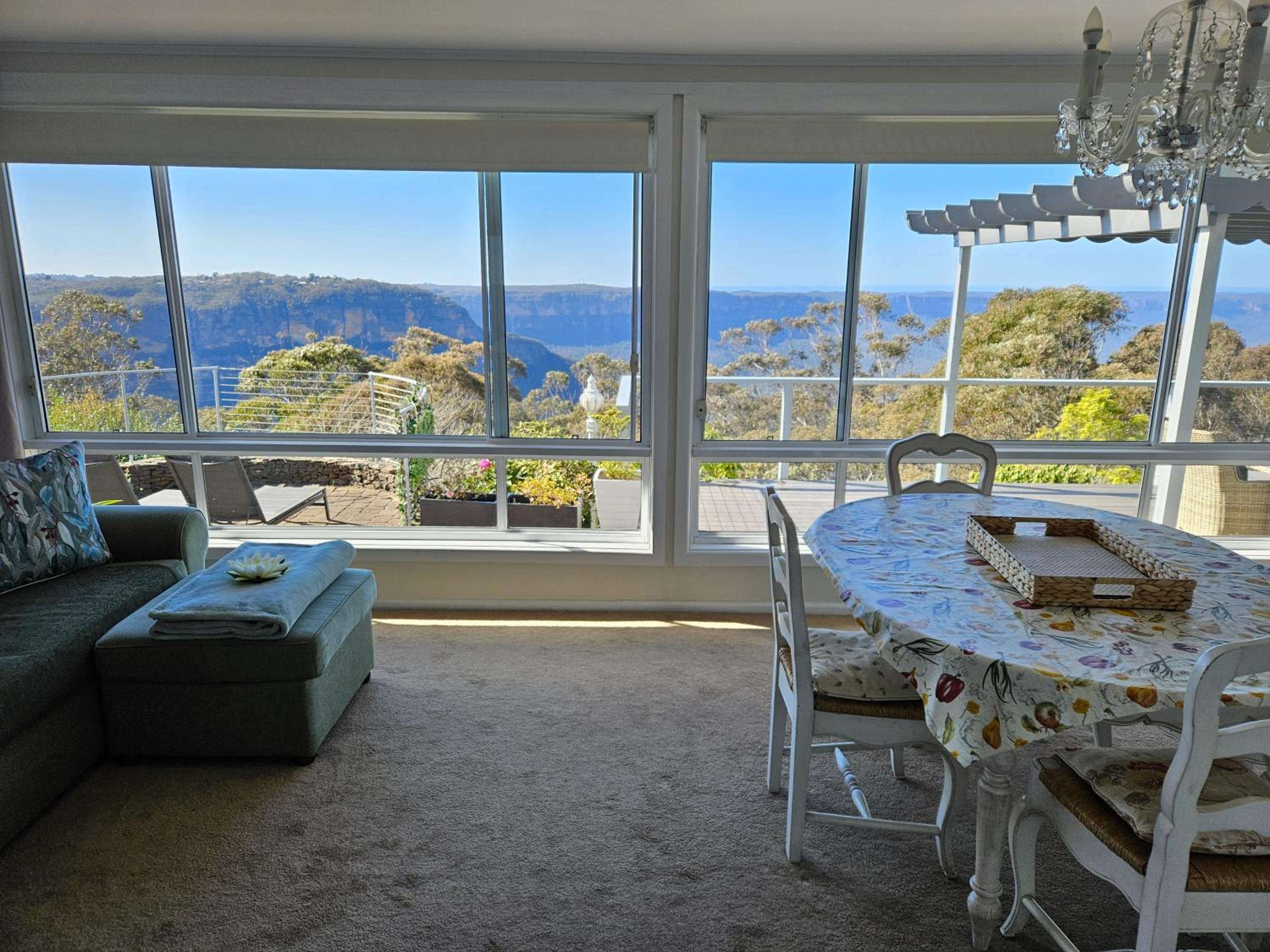 Dalia's Blue Mountain Retreat