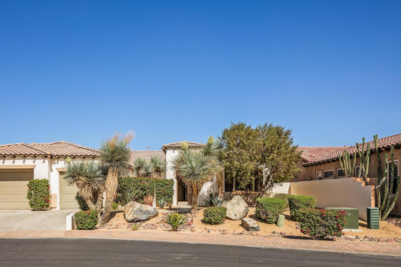 Desert Spring by Fieldtrip 8Bd Resort with Pool Spa Casita view 4