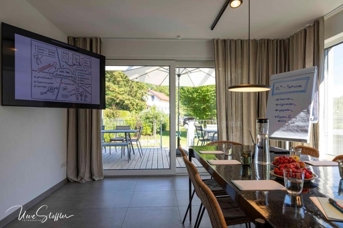 Freistehendes Ferienhaus Renkenmühle näher kann man am Wasser nicht wohnen
