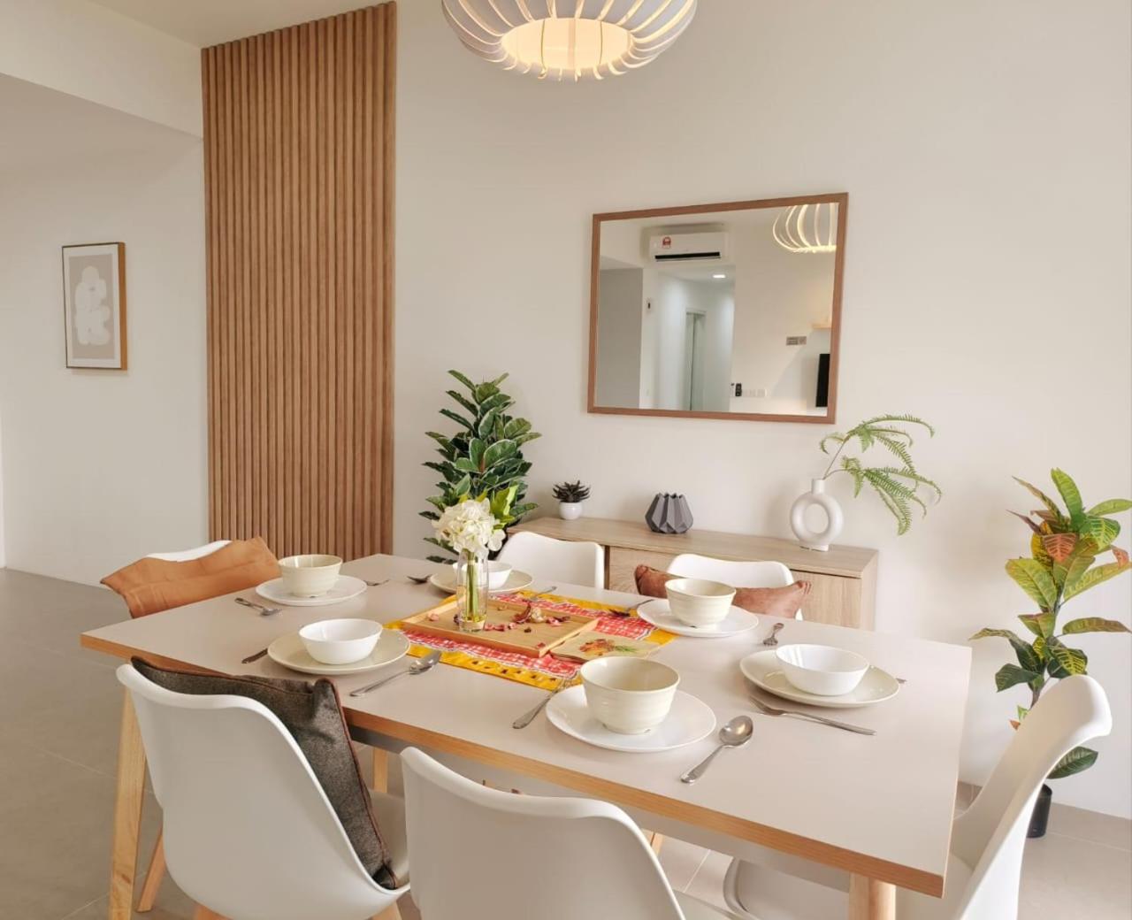 Kepong Premium 3R2B MRT Linked by Luvit Stay