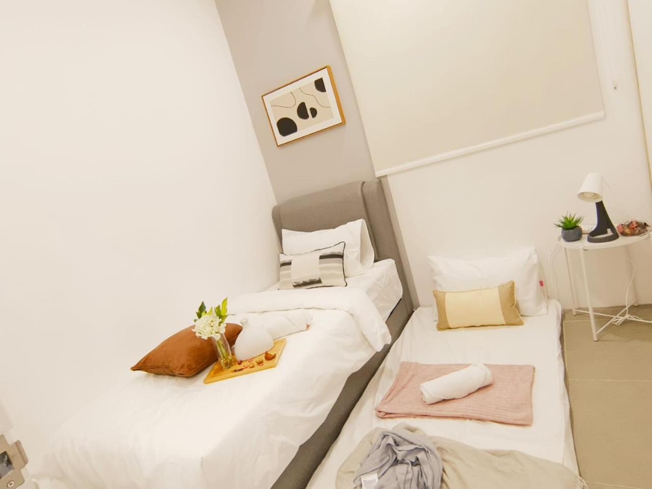 Kepong Premium 3R2B MRT Linked by Luvit Stay