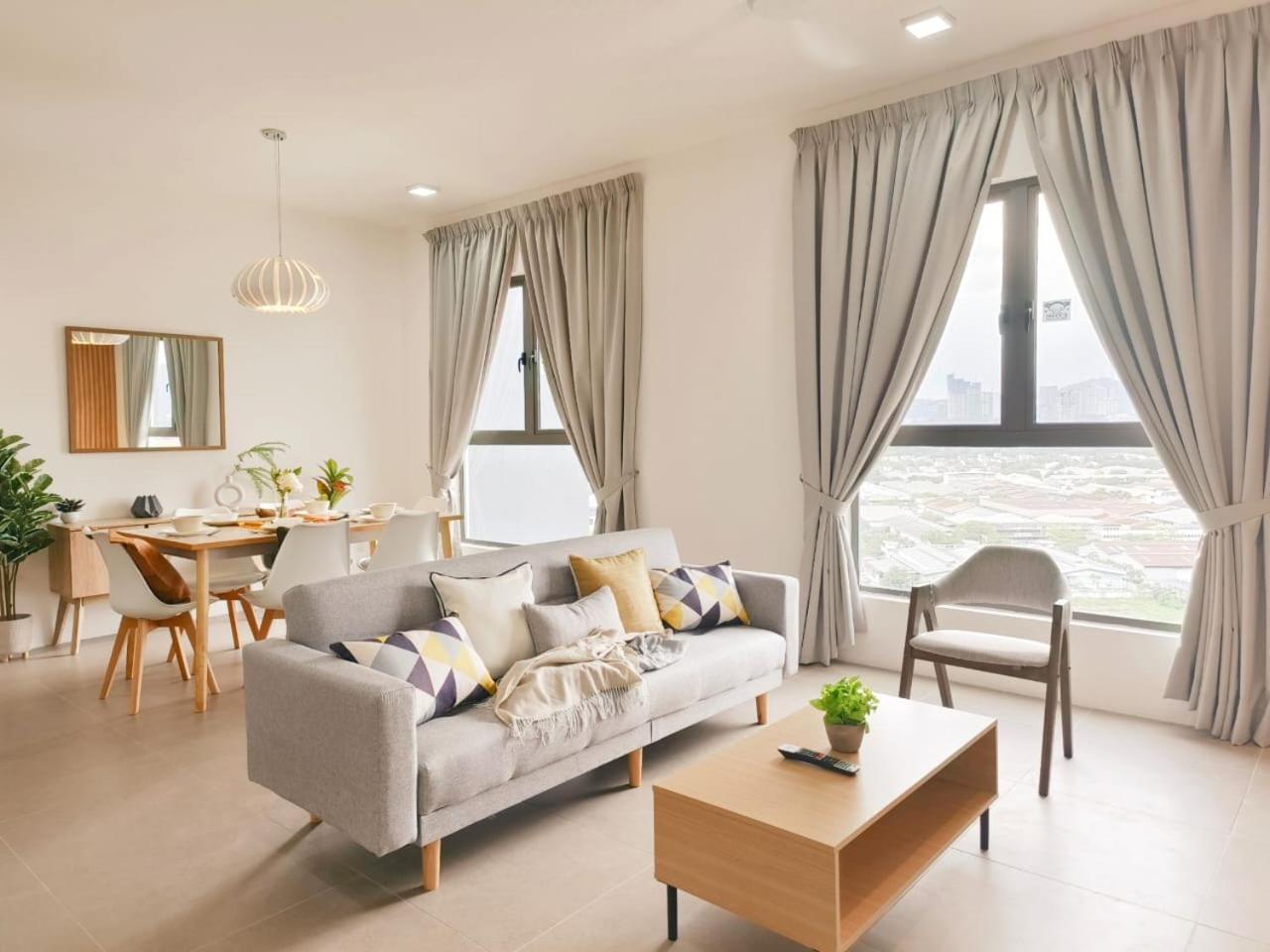 Kepong Premium 3R2B MRT Linked by Luvit Stay