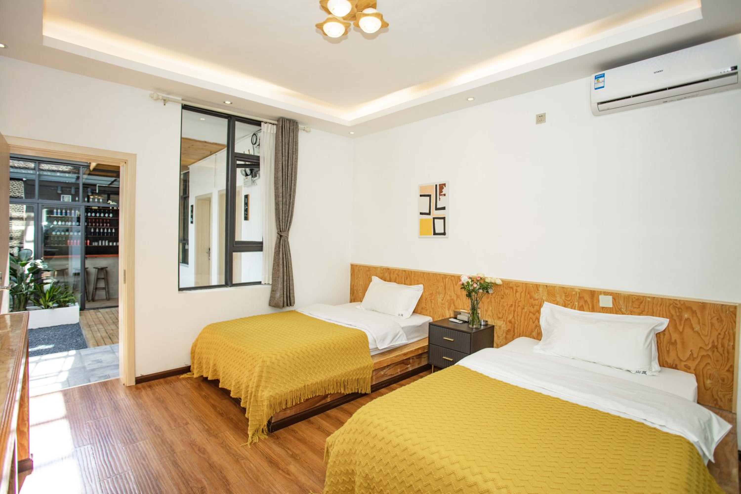 Dali Jishi Hotel