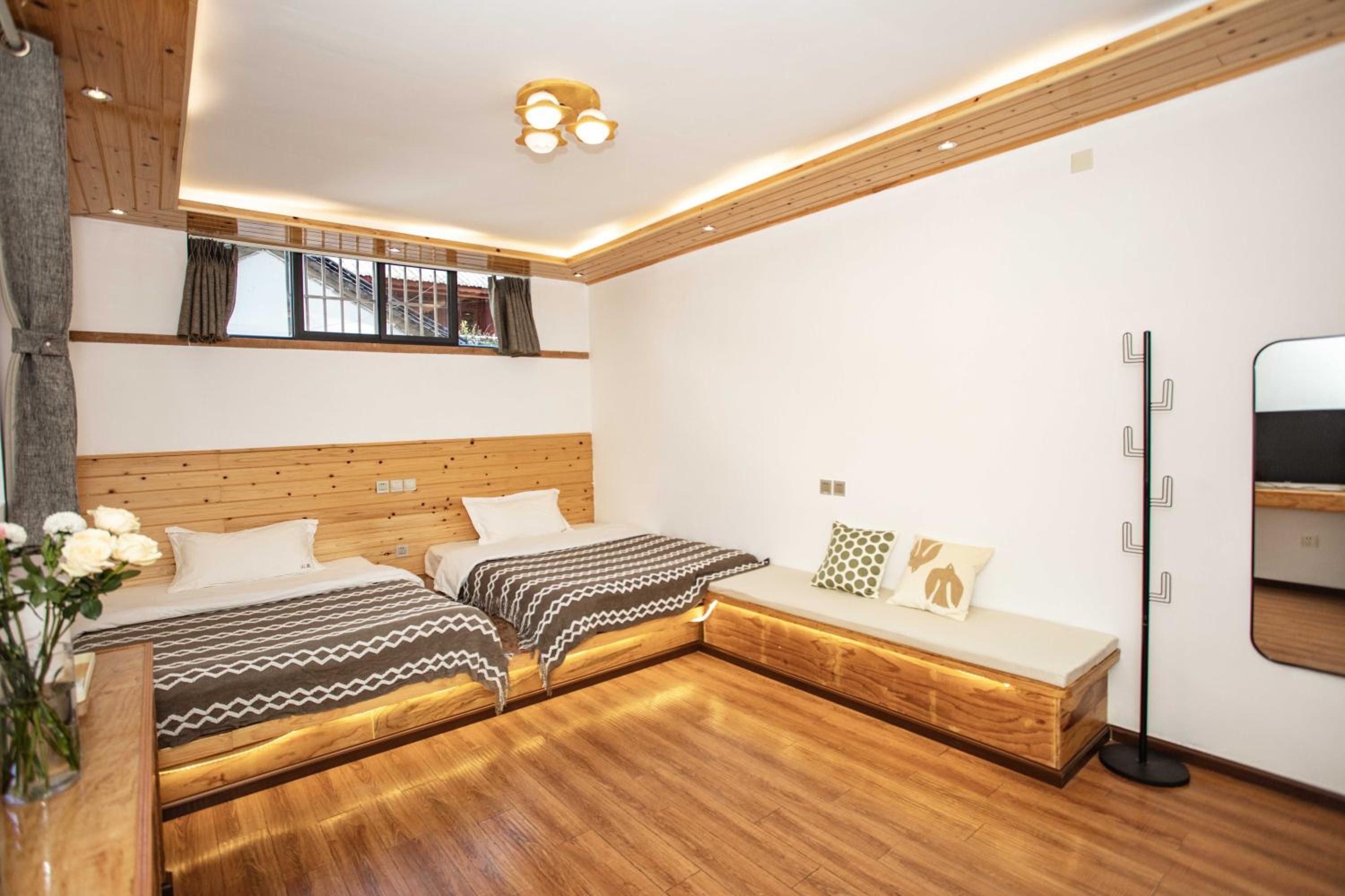 Dali Jishi Hotel