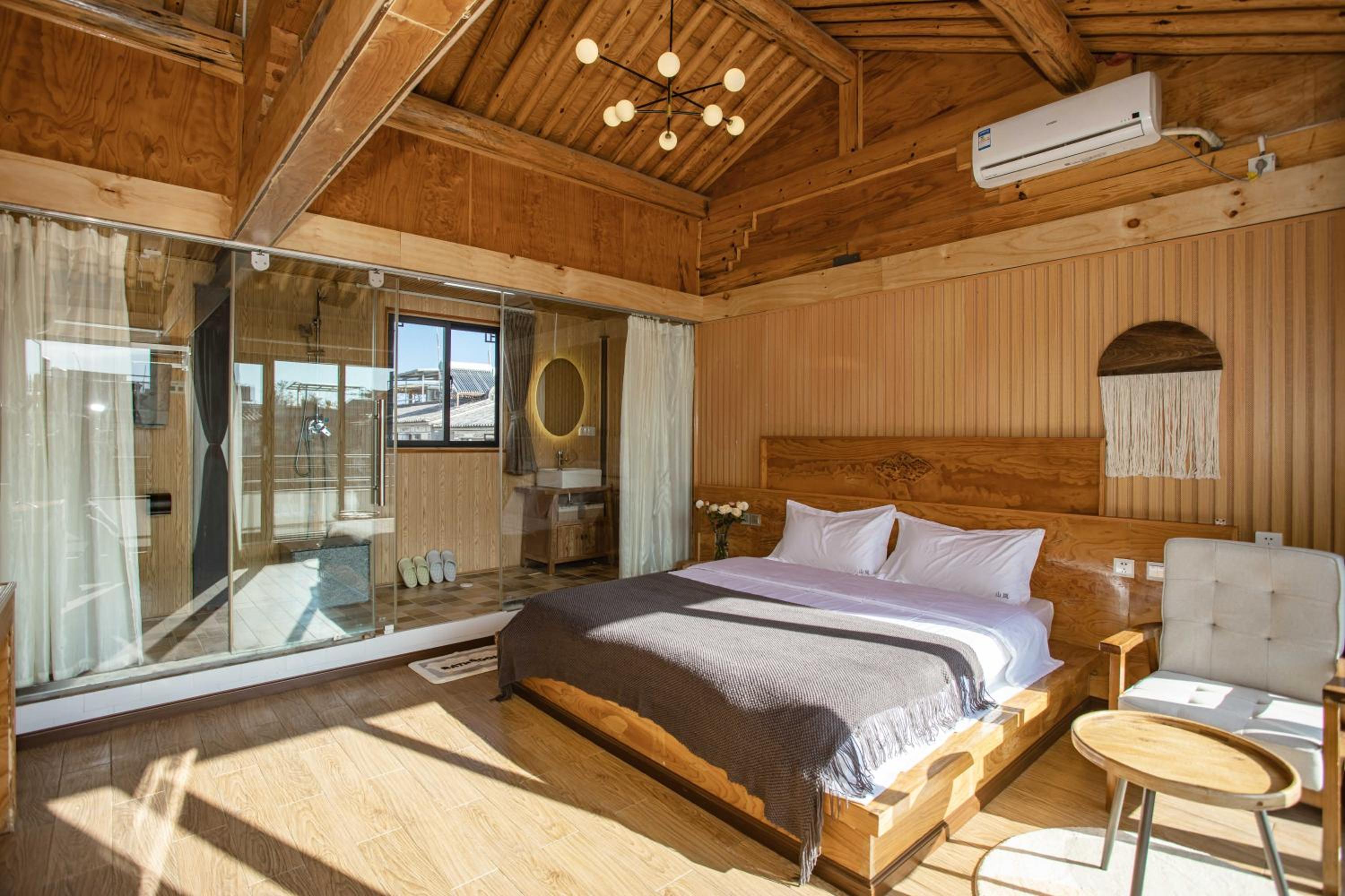 Dali Jishi Hotel