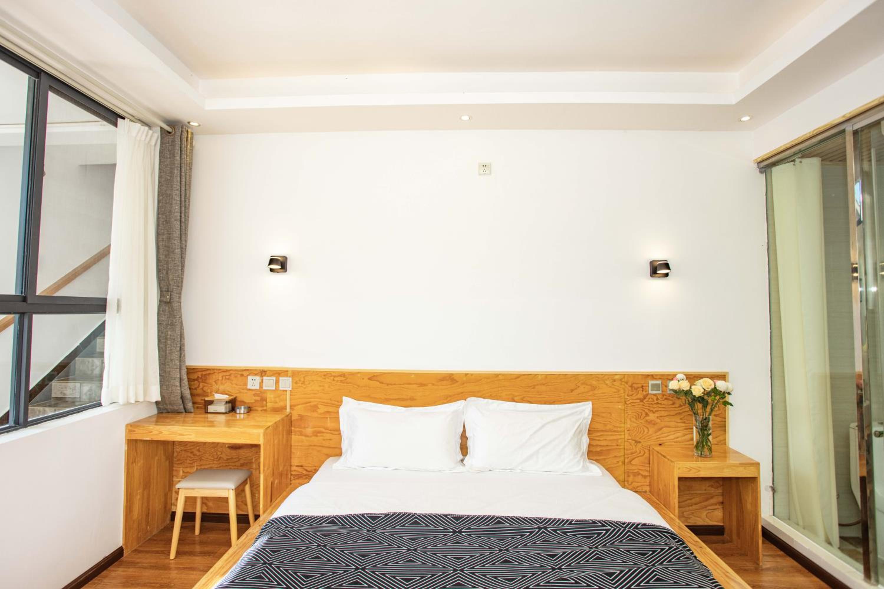 Dali Jishi Hotel