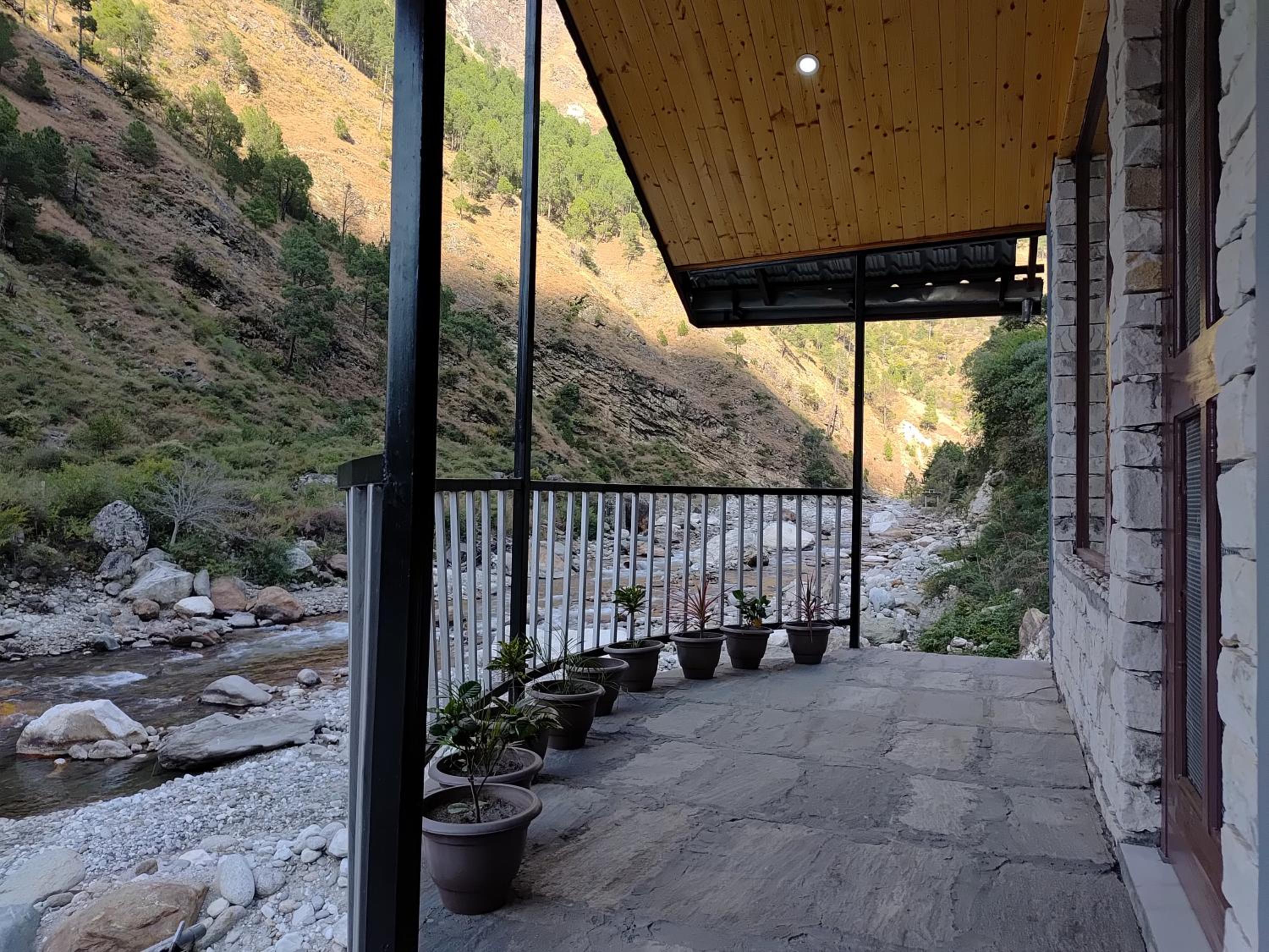 Nirvana by The River, Tirthan Valley view 4