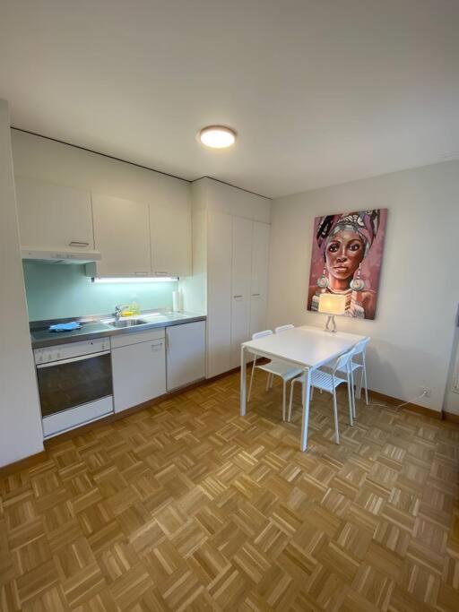 Practical studio in the city center - Art 7